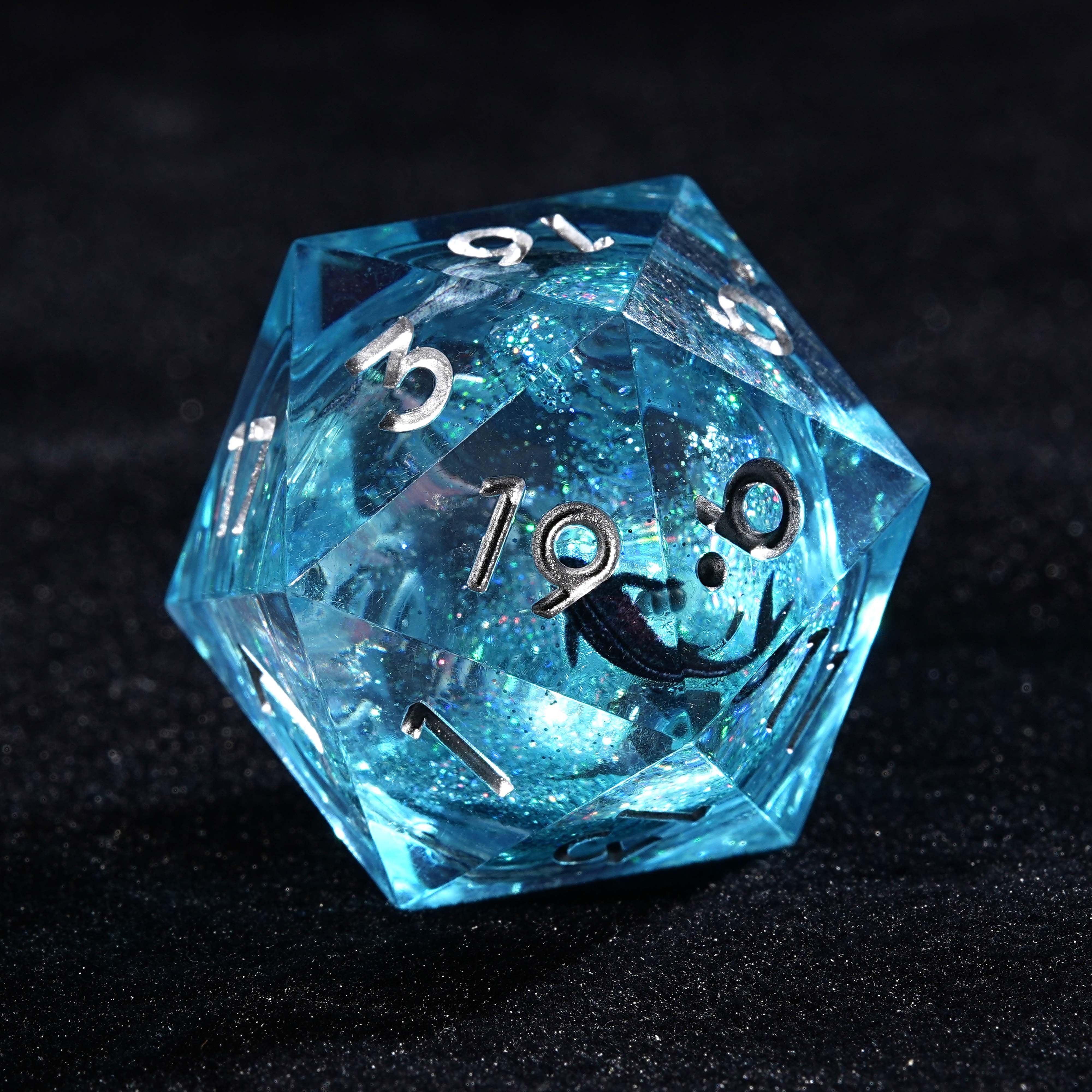 7Pcs Liquid Goldfish Dice Blue Resin Polyhedral Dice For DND Role Games Playing Collection Set