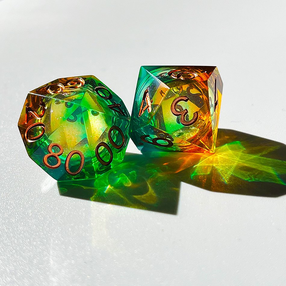 Handmade Green and Yellow Gradient Resin New Style Sharp Liquid Core Factory Dnd Game Dice Set