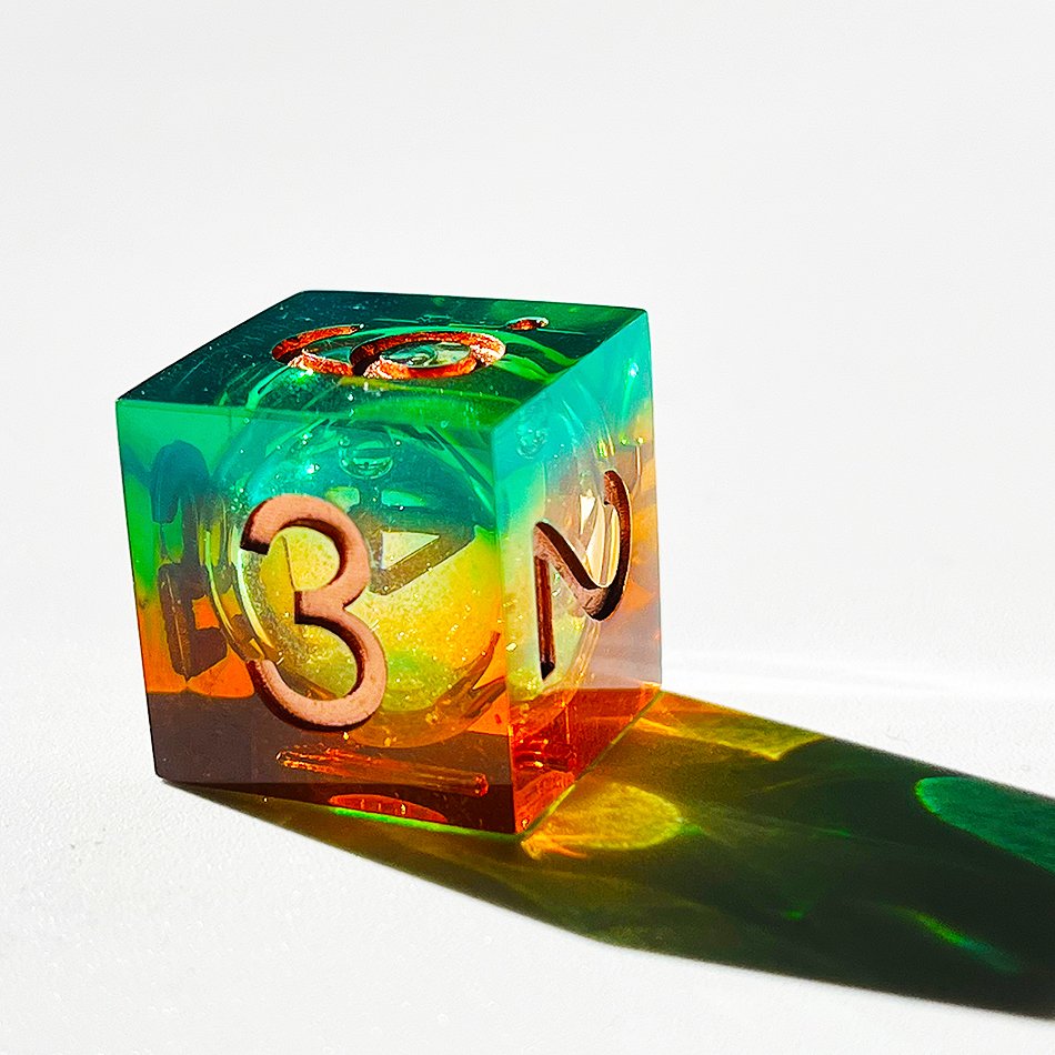 Handmade Green and Yellow Gradient Resin New Style Sharp Liquid Core Factory Dnd Game Dice Set