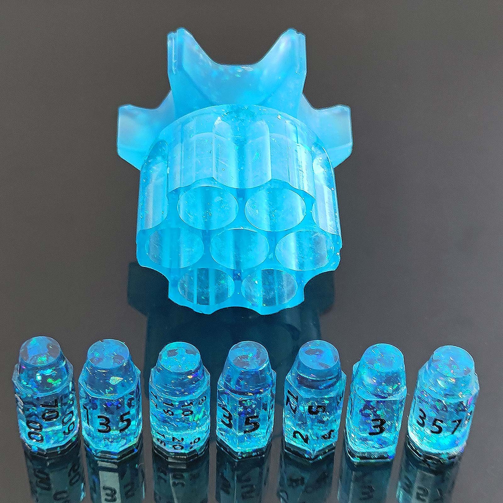 Popular Trend Spinning Revolver Cylinder Holder Dice Polyhedral DND Resin Bullet Dice for Role Playing Games