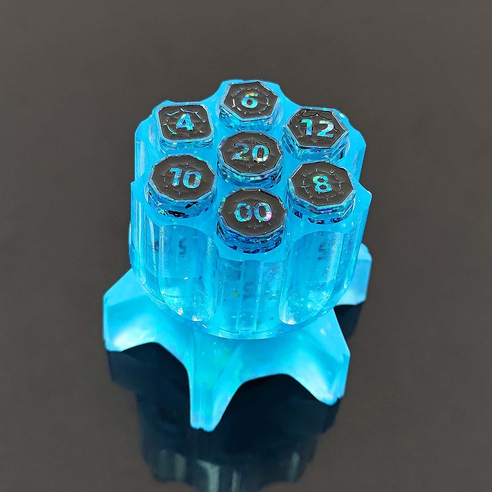 Popular Trend Spinning Revolver Cylinder Holder Dice Polyhedral DND Resin Bullet Dice for Role Playing Games