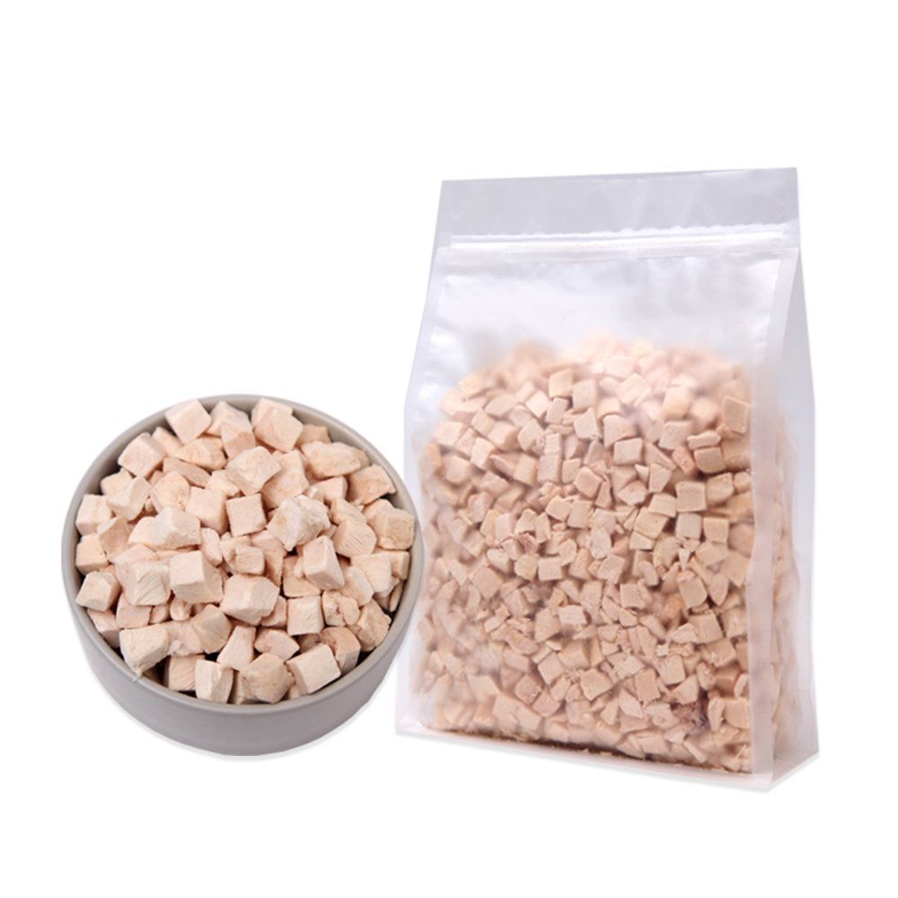 Factory Wholesale High Protein Healthy Freeze-Dried Chicken Meat Cube Delicious Freeze Dried Snack.