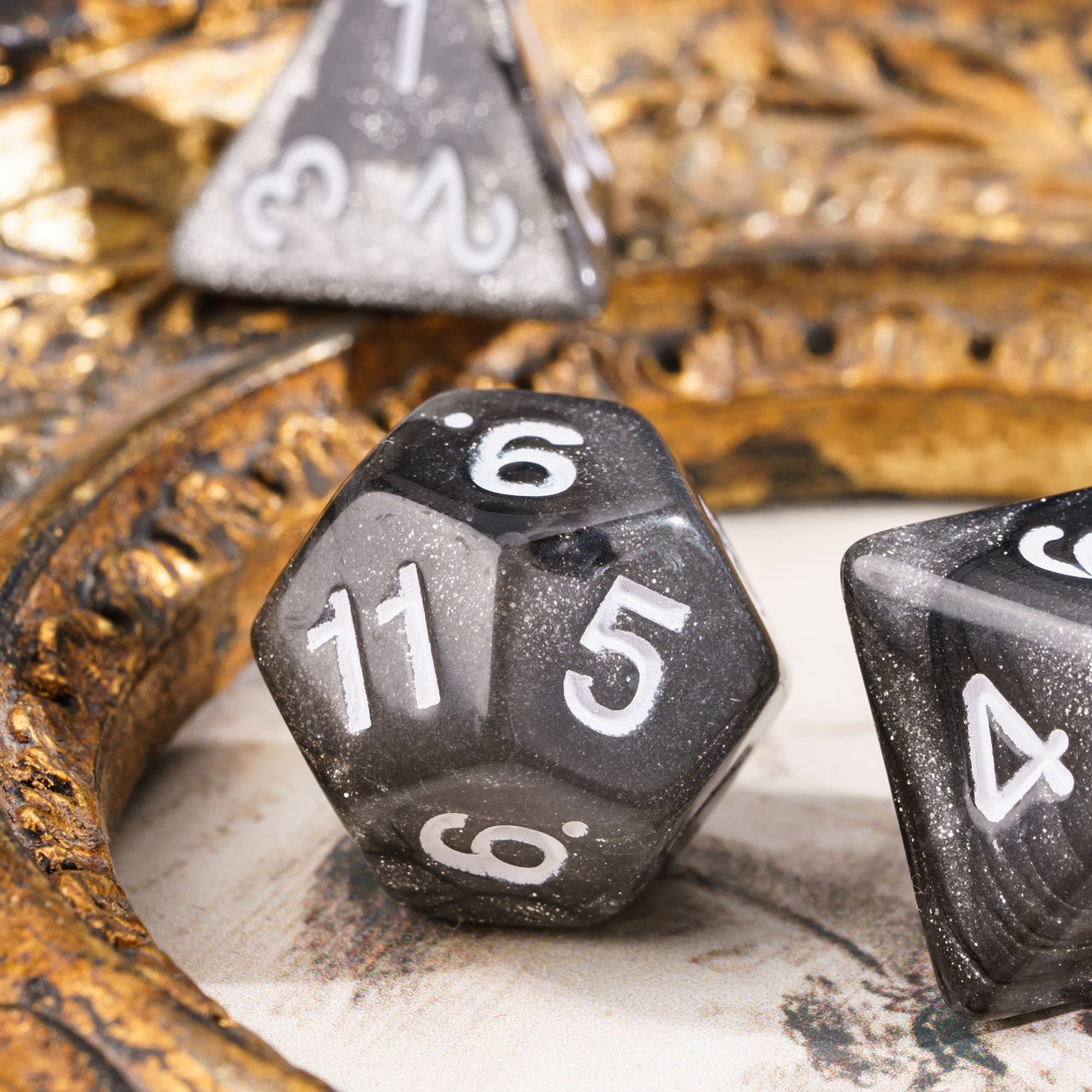 Udixi Acrylic Color Blend Glitter Dice DND&RPG Dungeons and Dragons Black Board Game Dice set