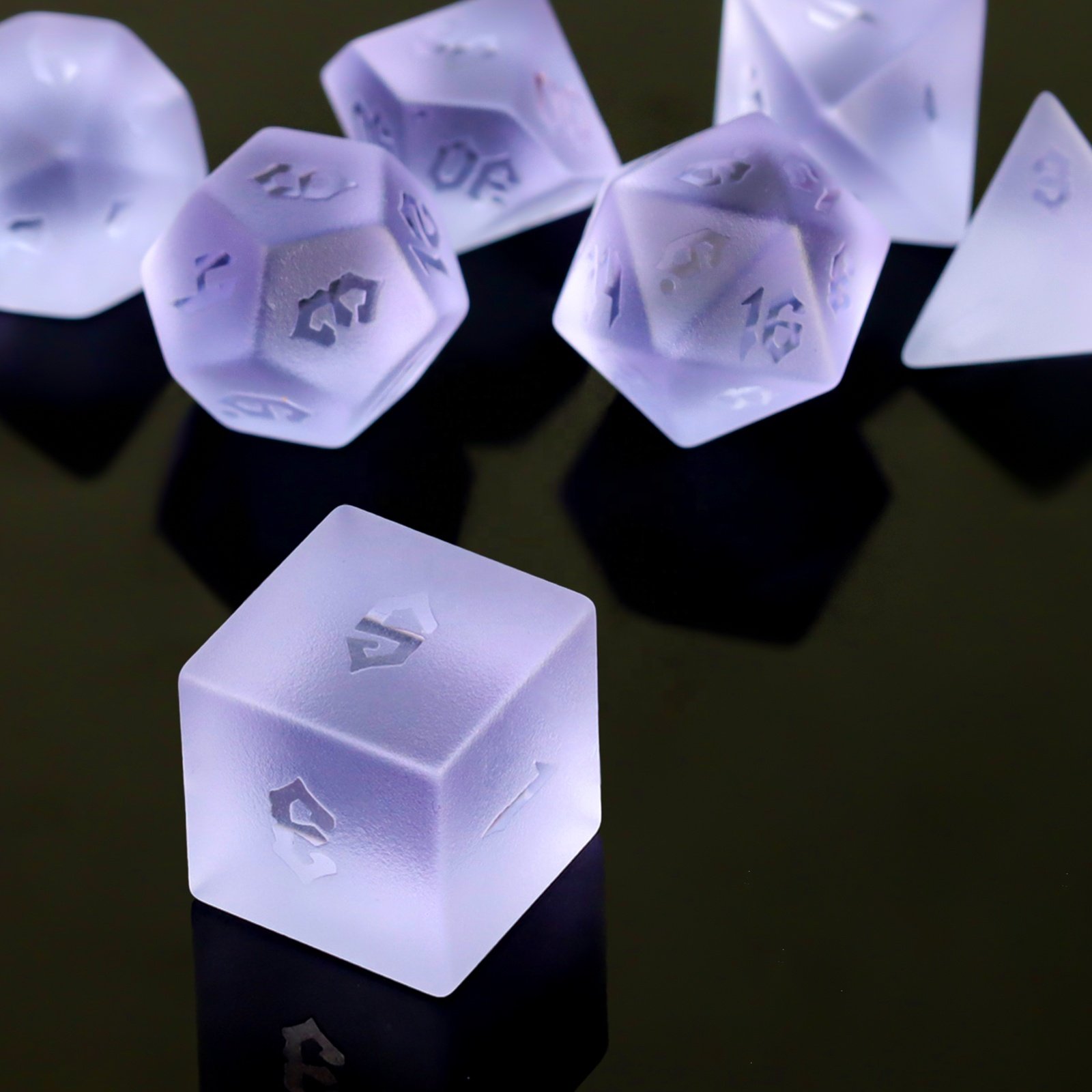 Factory wholesale customizable logo purple matte crystal dice set for Dungeons and Dragons RPG