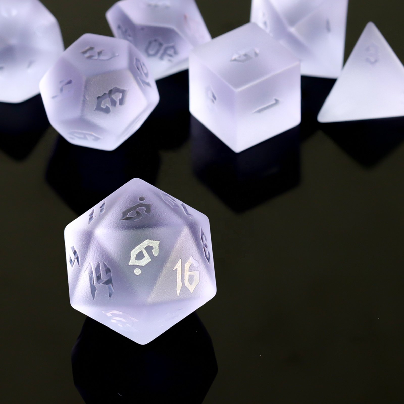 Factory wholesale customizable logo purple matte crystal dice set for Dungeons and Dragons RPG