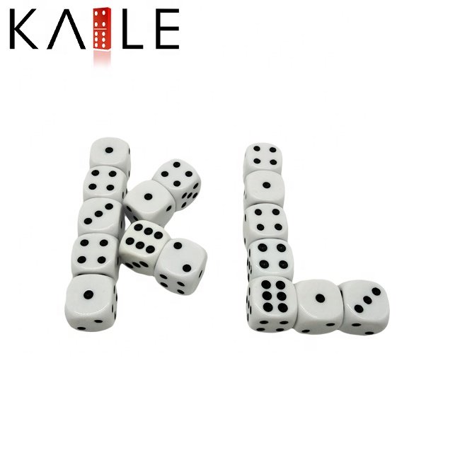 Factoru wholesale acrylic gaming dice d6 sides 16mm white dice black dot round corner casino for adults and kids playing games