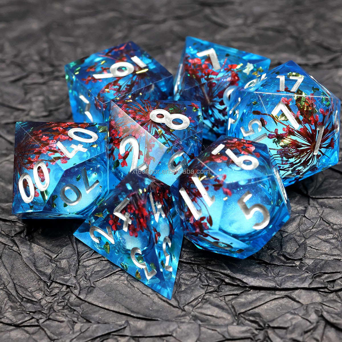 Sharp Edge Blue Transparent Liquid Core DND Dice Set With Flower For Role Playing Board Games D&D