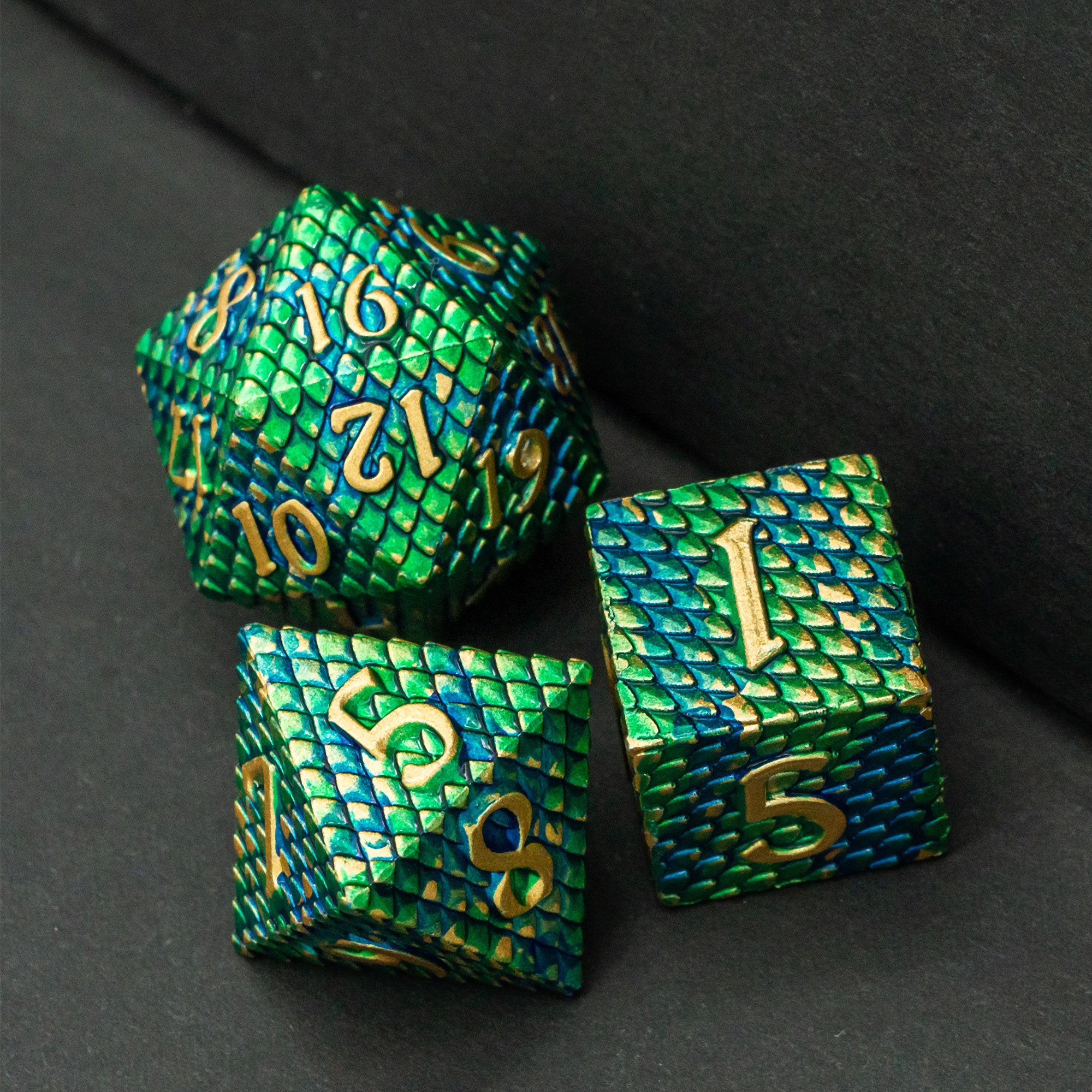 Udixi Polyhedral RPG dungeons and dragons custom logo Metal Dice Set with Dragon scale pattern