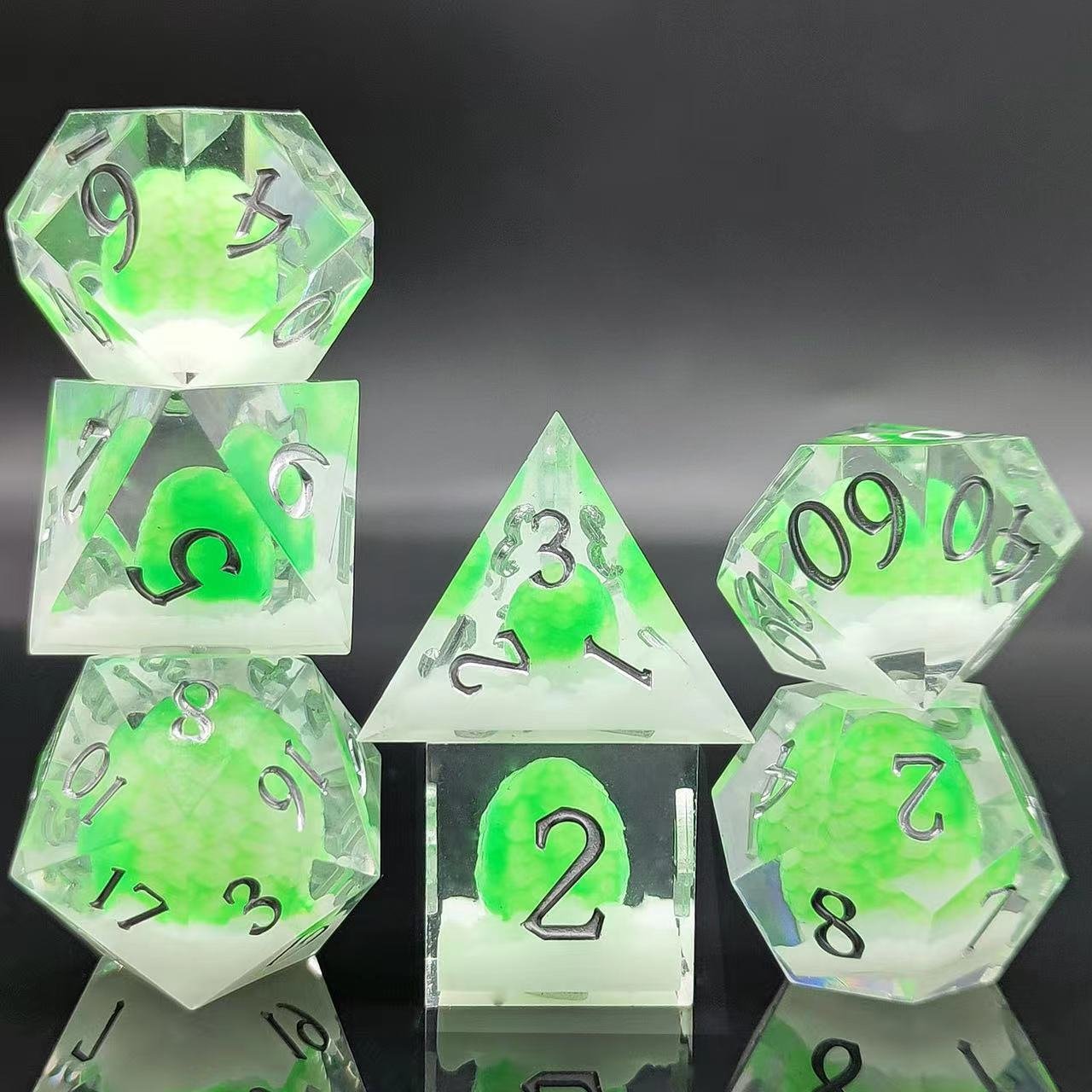 Resin Sharp Edge DND Dice Set, 7PCS D and D Dice Role Playing Dice for Dungeons and Dragons RPG Tabletop Game,