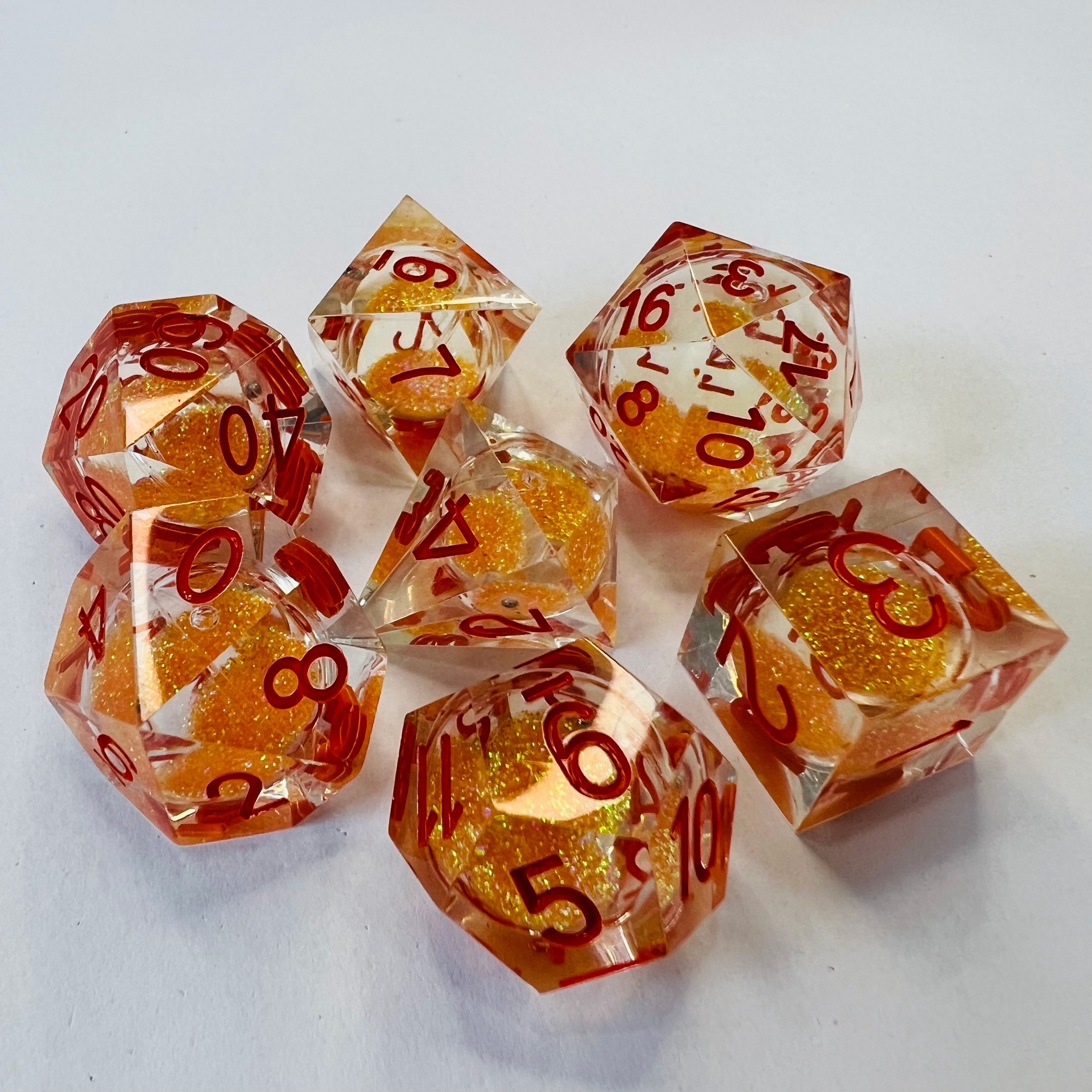 Custom Logo Rpg Dnd Board Game Dice Polyhedral Colorful Quicksand Liquid Core Fill 16Mm Handmade Resin Dice