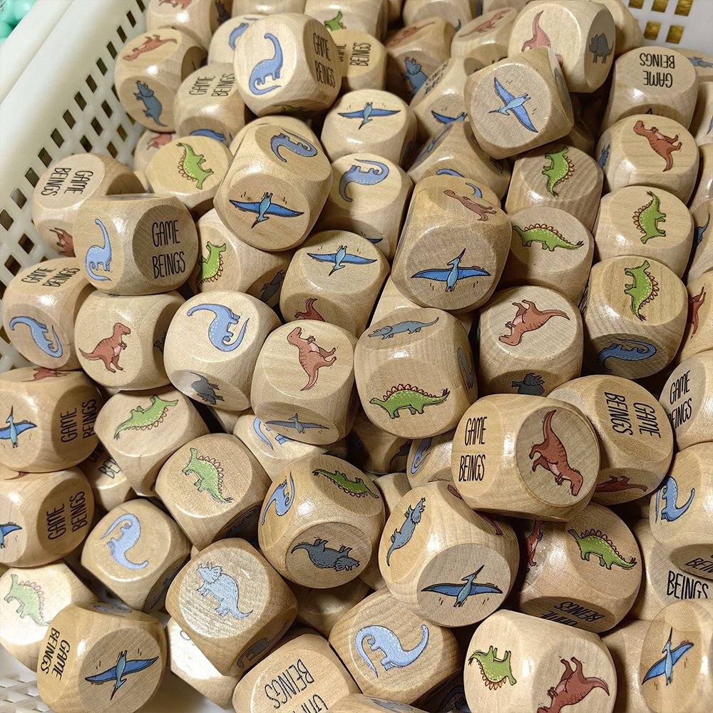 Manufacturers custom for wooden dice Creative text pattern printed engraved colorful dice party game wooden toys for children