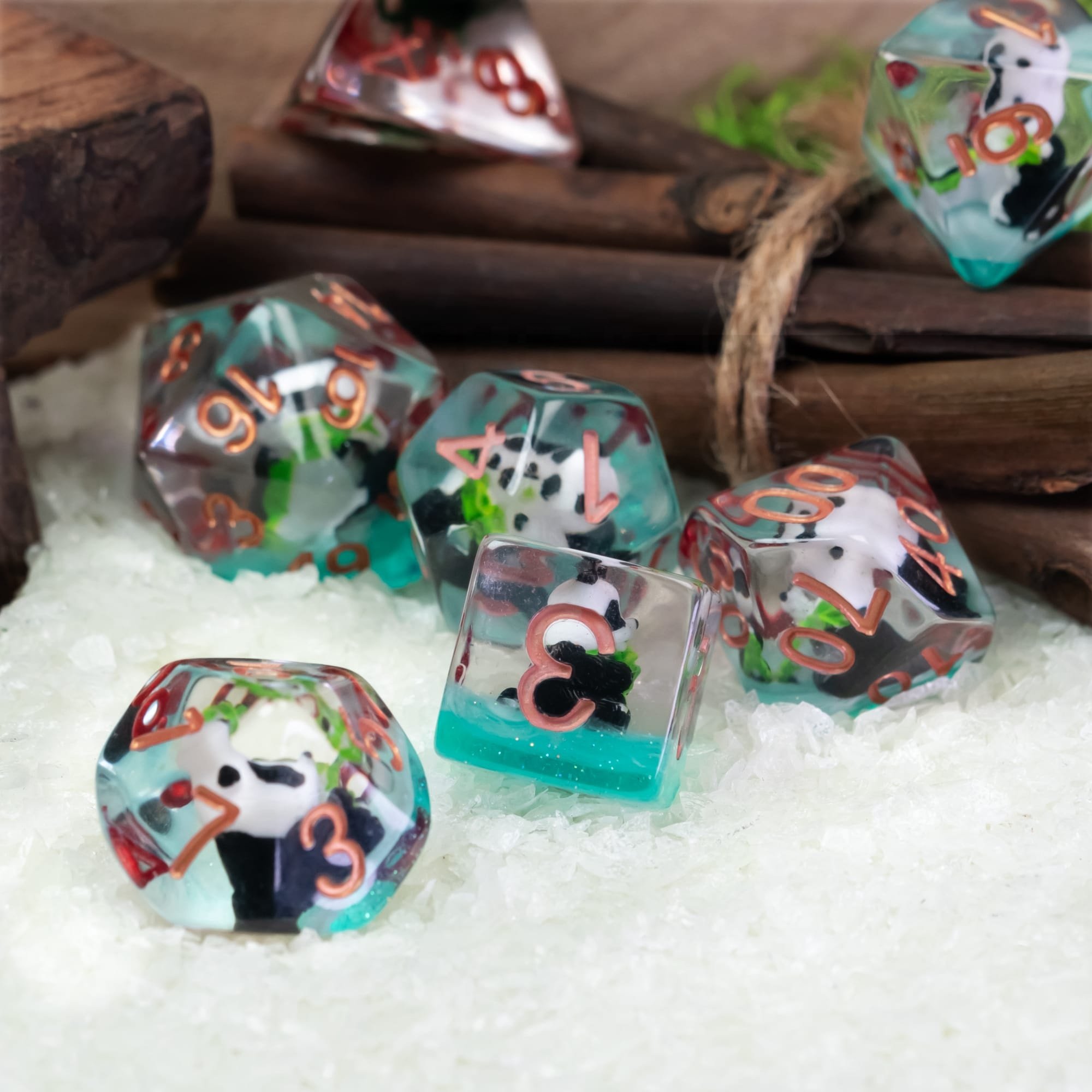 Udixi Plastic Polyhedral custom logo rpg dungeons and dragons resin Panda&bamboo dice game set