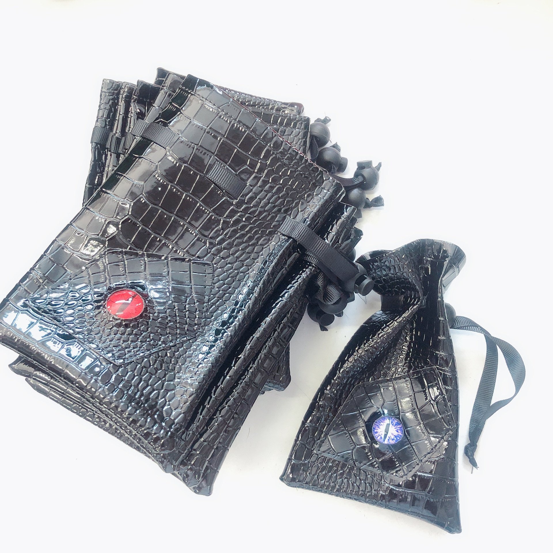 Fashion Gift DND Dice Pouch Storage Bag Evil Eye Drawstring PU Leather Dragon Eye Dice Bag for DND Gamer