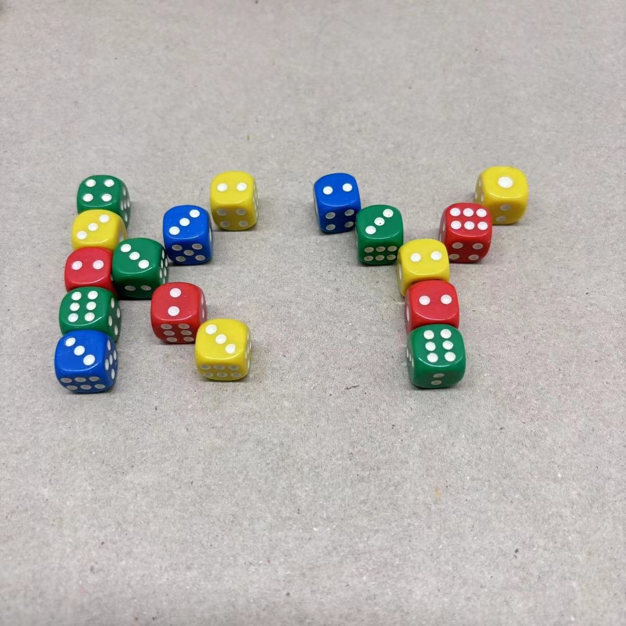 2025 wholesale Udixi dnd Bulk Polyhedral custom Dice D4-D20 Random Mixed Styles Resin Dice dungeon and dragon