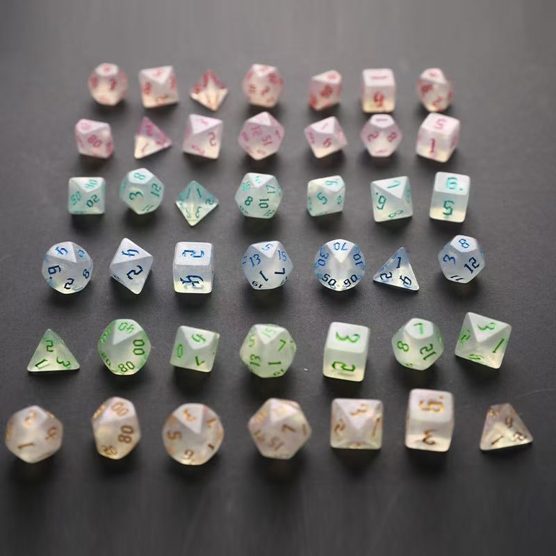 New Glitter Acrylic Dice 7 Set Factory Direct Sale High Quality Warhammer Dungeons and Dragons Game Dice