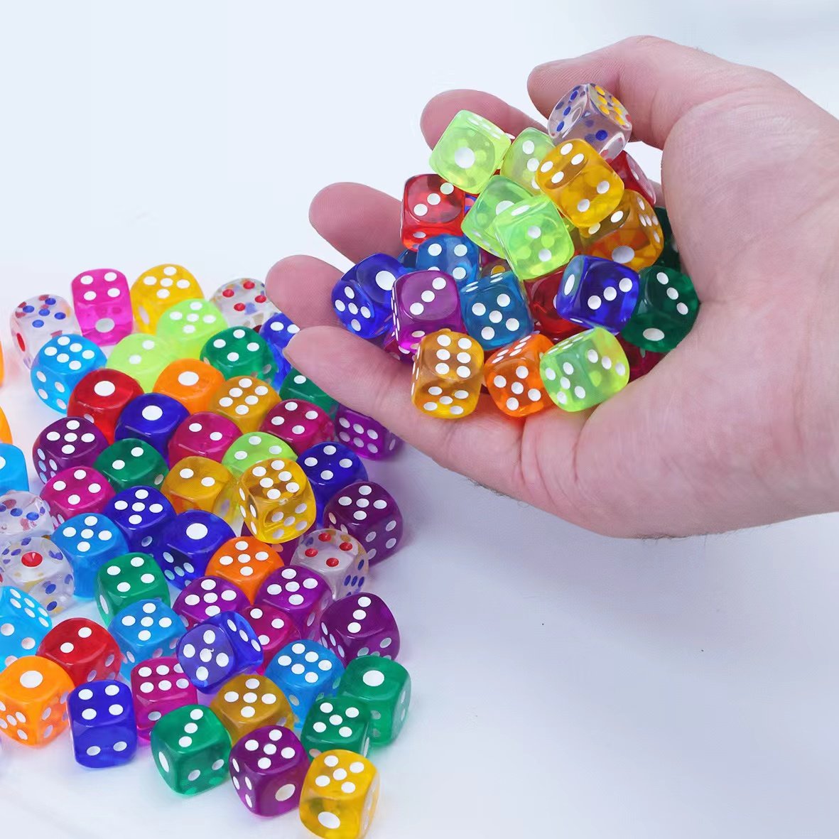 Customizable 7-Piece DND Game Dice Set Soft Acrylic Resin Square Side D4 D6 D8 D10 D12 D20 for Dungeons and Dragons