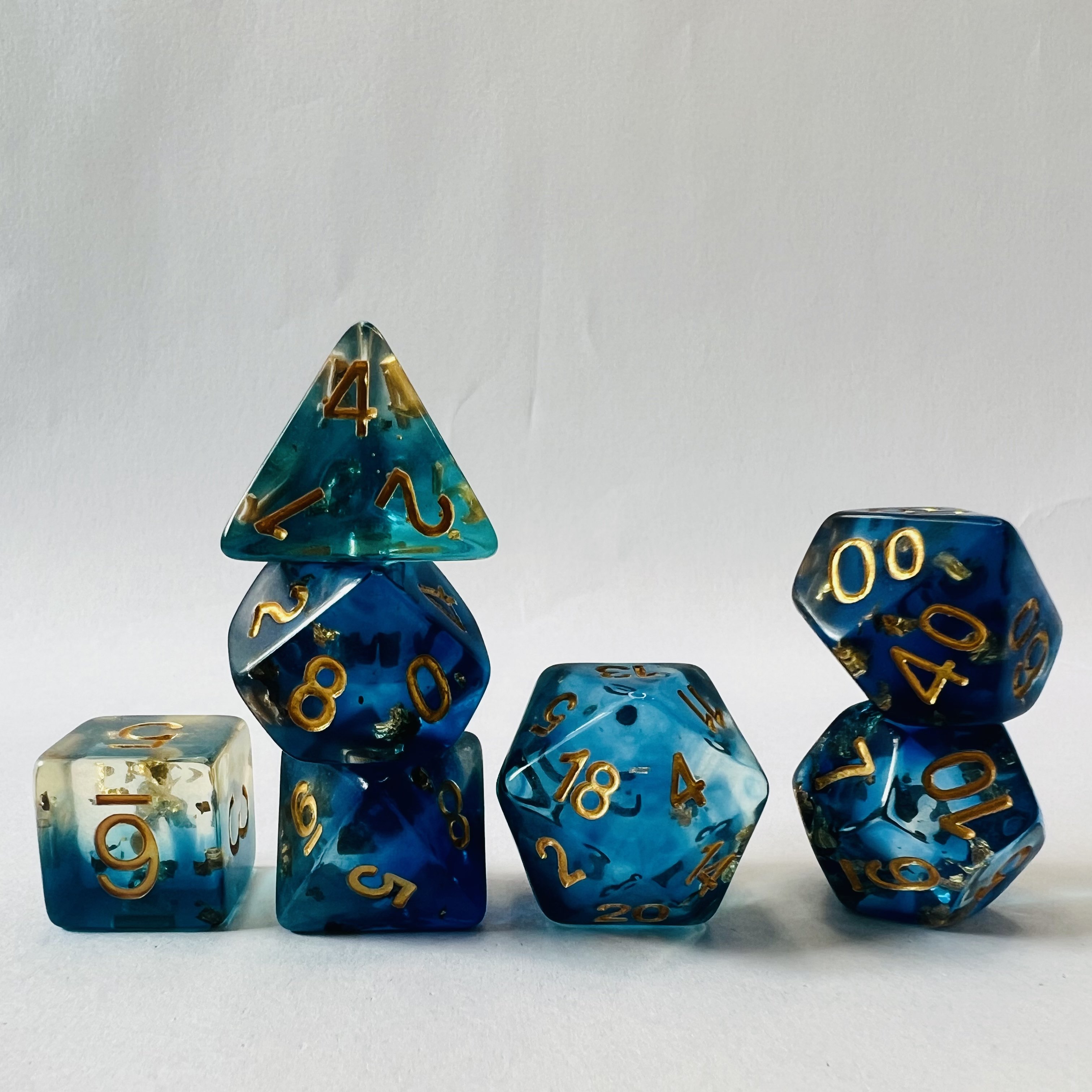 Special Shapes Cubic Translucent Dnd Blue Dice Set Resin Material Polyhedral Smooth Surface For Games Dungeons And Dragons
