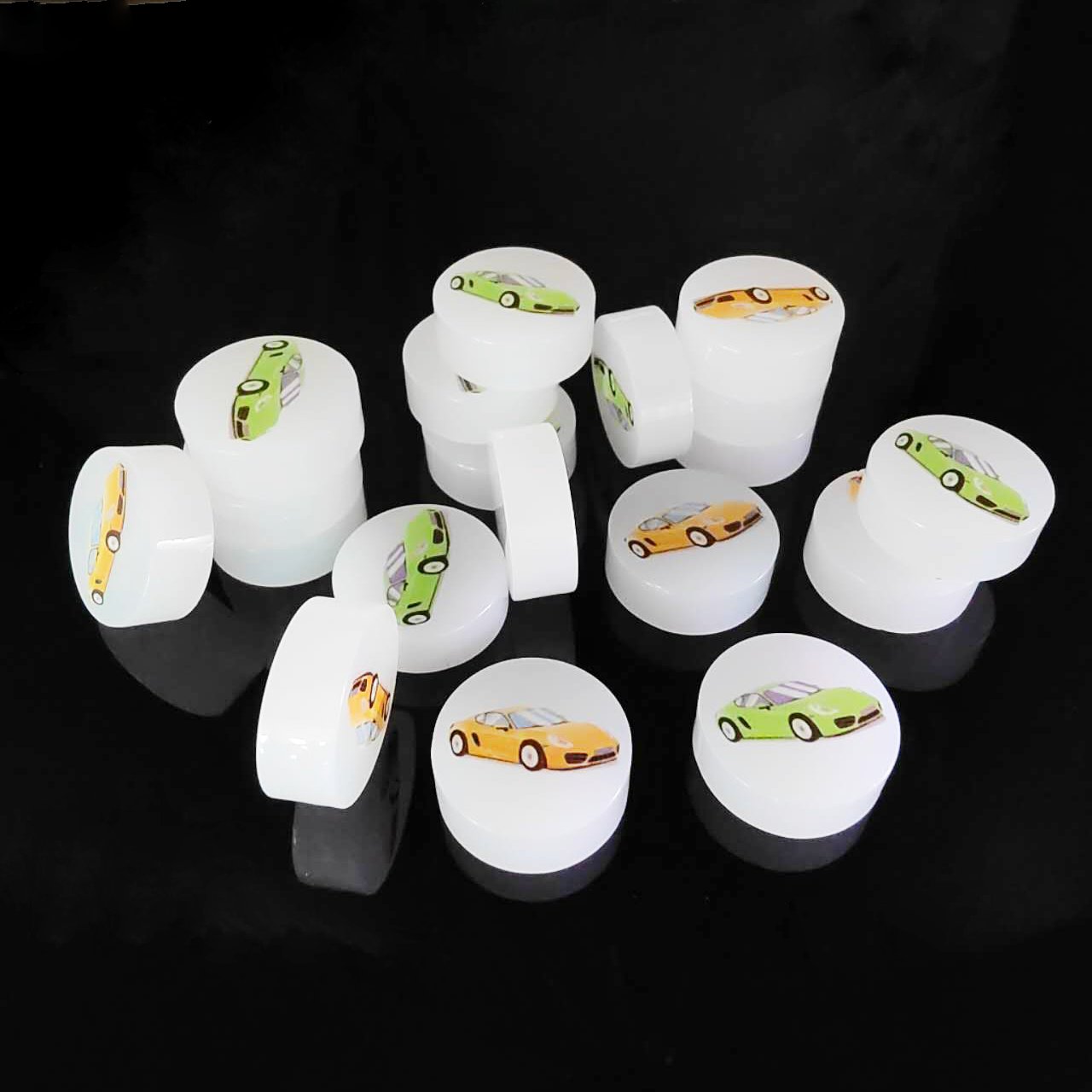 Hot Sale High Quality Custom Eco Friendly Materials Kids Model Educational Activity Game Flying Chess dice poker chips