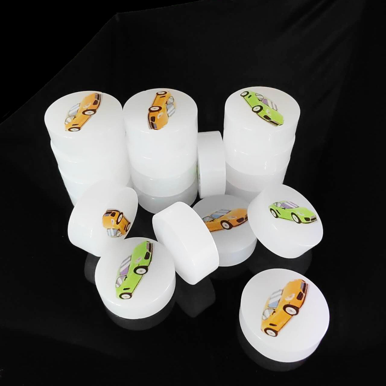 Hot Sale High Quality Custom Eco Friendly Materials Kids Model Educational Activity Game Flying Chess dice poker chips