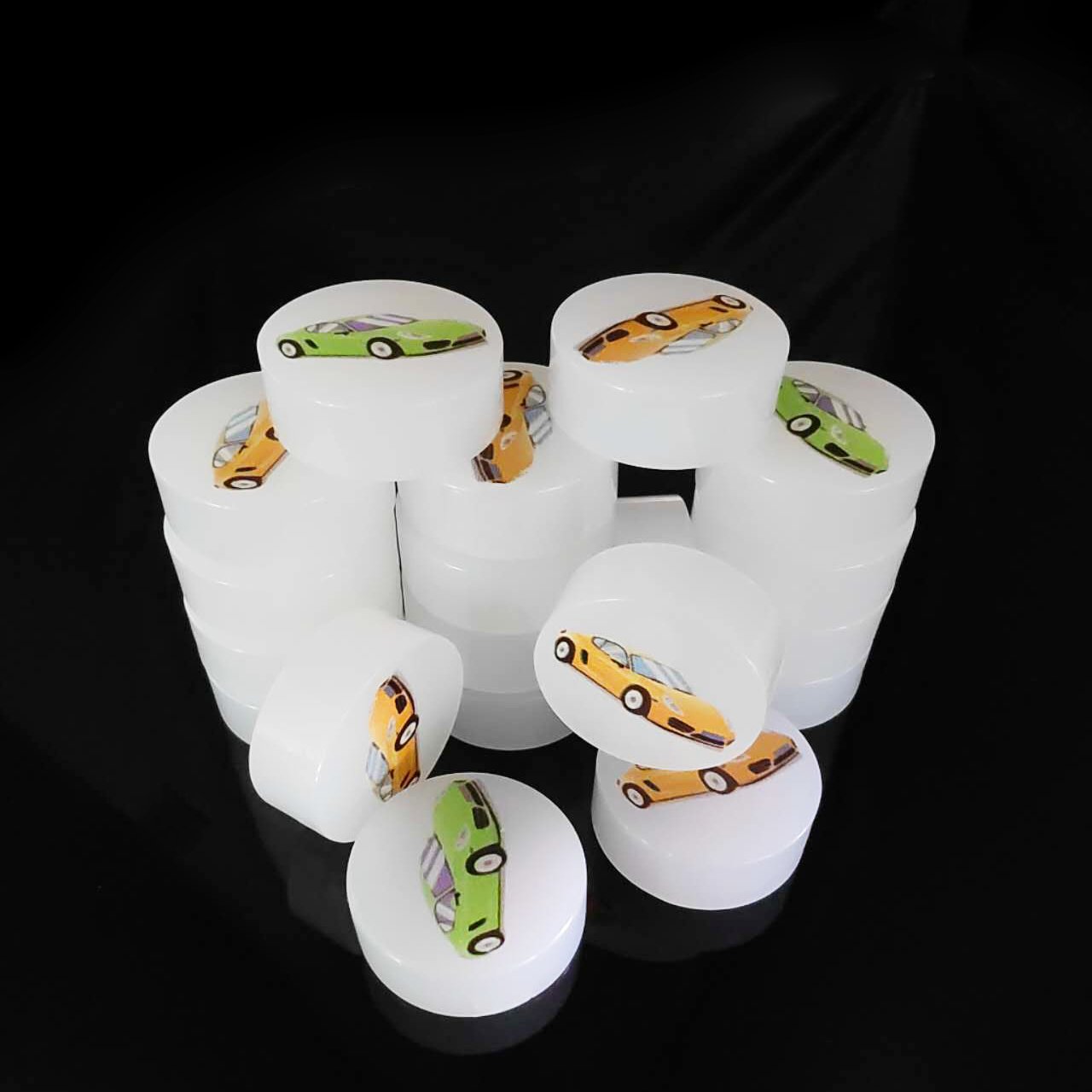 Hot Sale High Quality Custom Eco Friendly Materials Kids Model Educational Activity Game Flying Chess dice poker chips