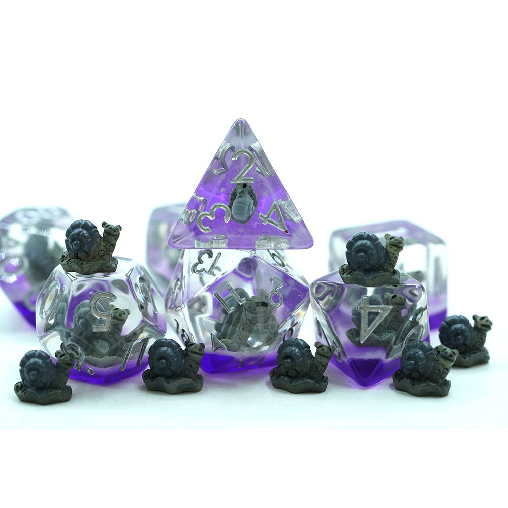 Resin Polyhedral Rpg Dungeons And Dragons Custom Logo 20 Dragon Font Soft Edge Snail Dice Set