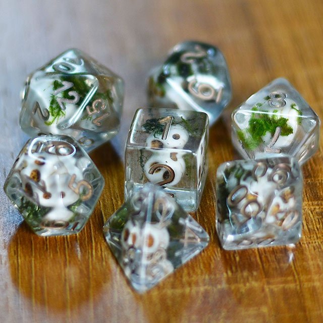 Udixi Resin Polyhedral Dungeons and Dragons Skull RPG Custom Logo dice set cube