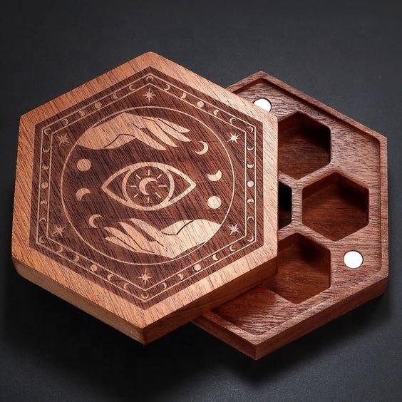 2024 Custom Wooden DND Dice Wooden Box For Game Dice Bar Toy Accessories Games Party Toy
