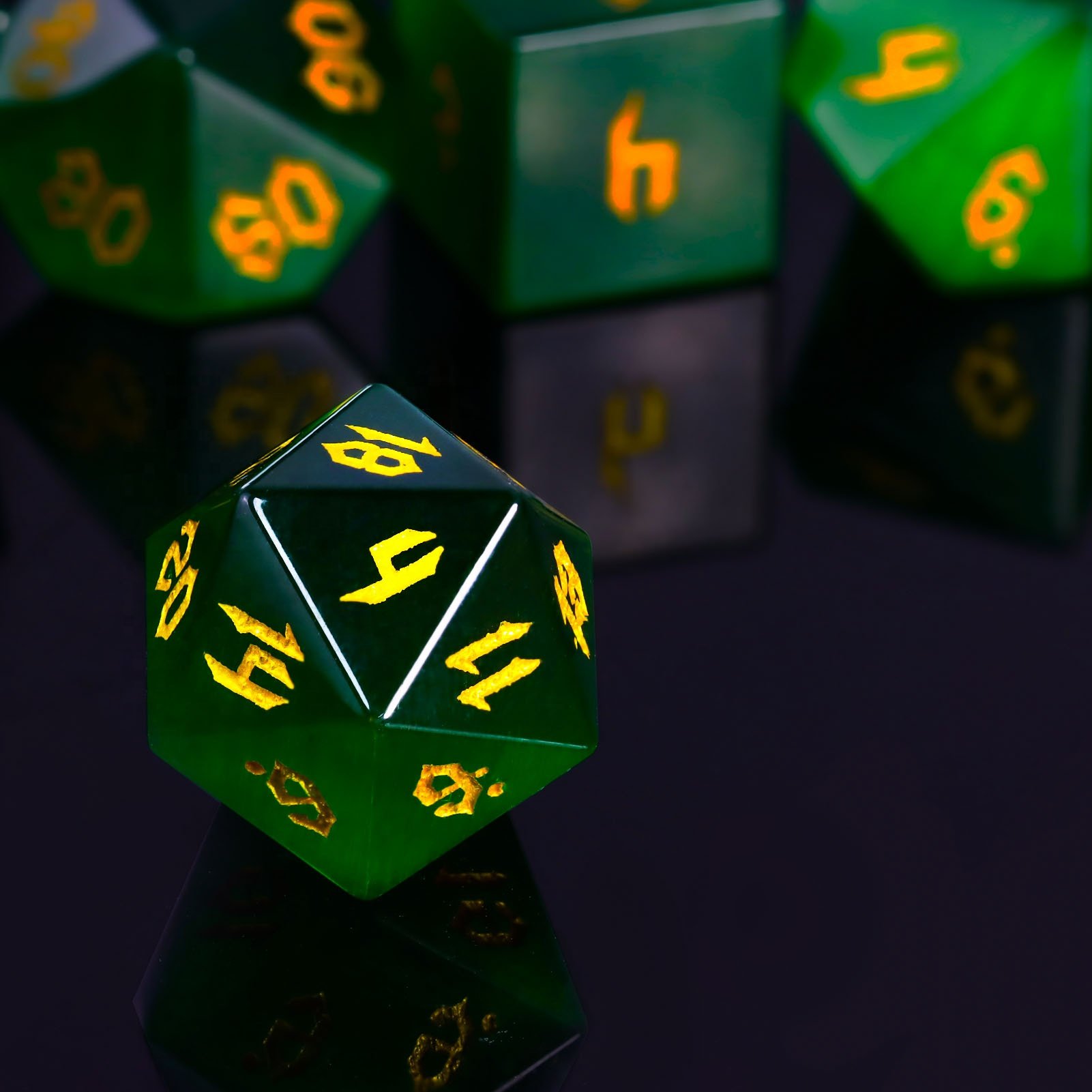factory wholesale high quality hot-selling Green Cat Eye Dice Set for dungeons and dragons RPG