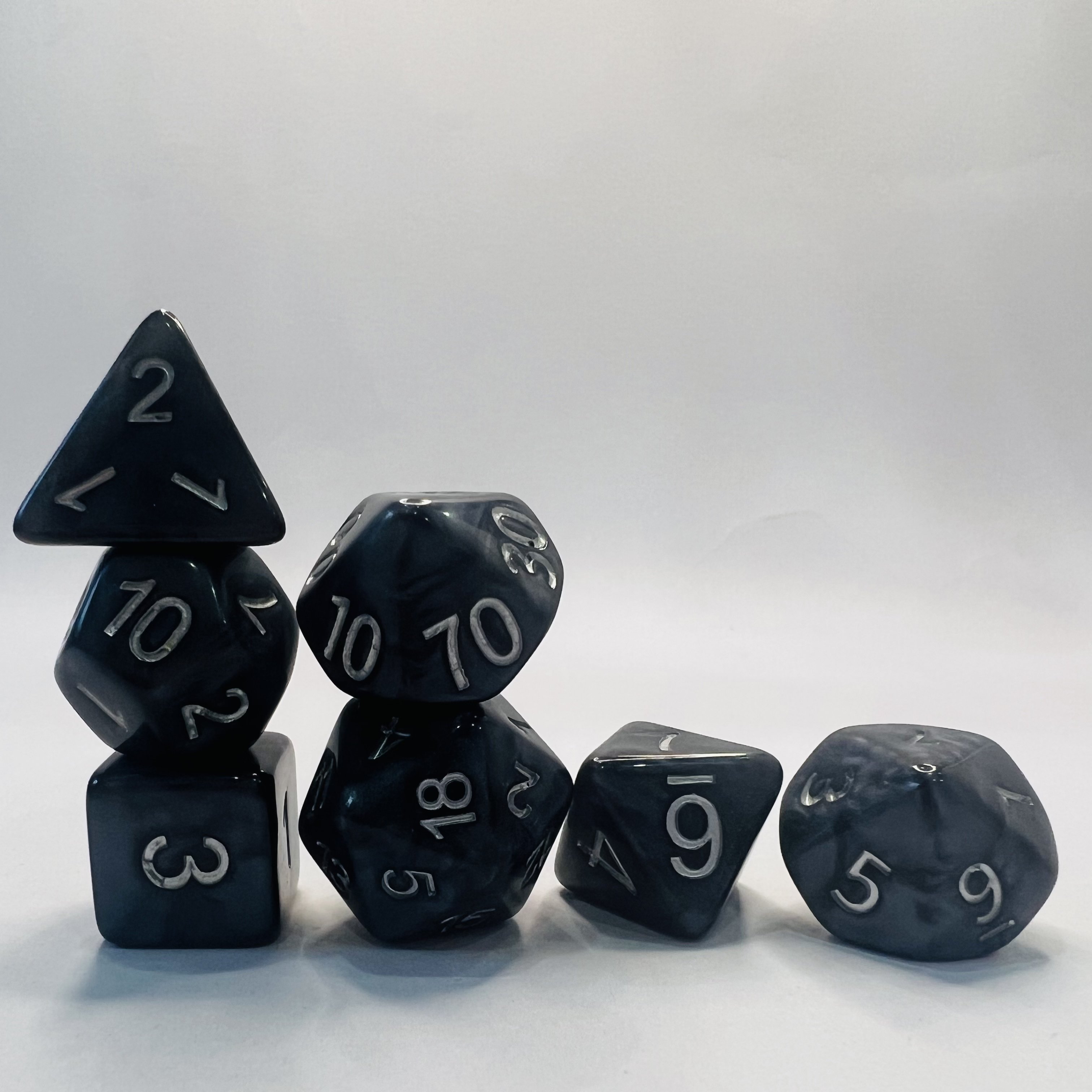 Handmade Full Set Of Personalized Polyhedral Resin Dice Soft Edge Smoke D&D Dnd Rpg Dice Set With Custom Logo For Games