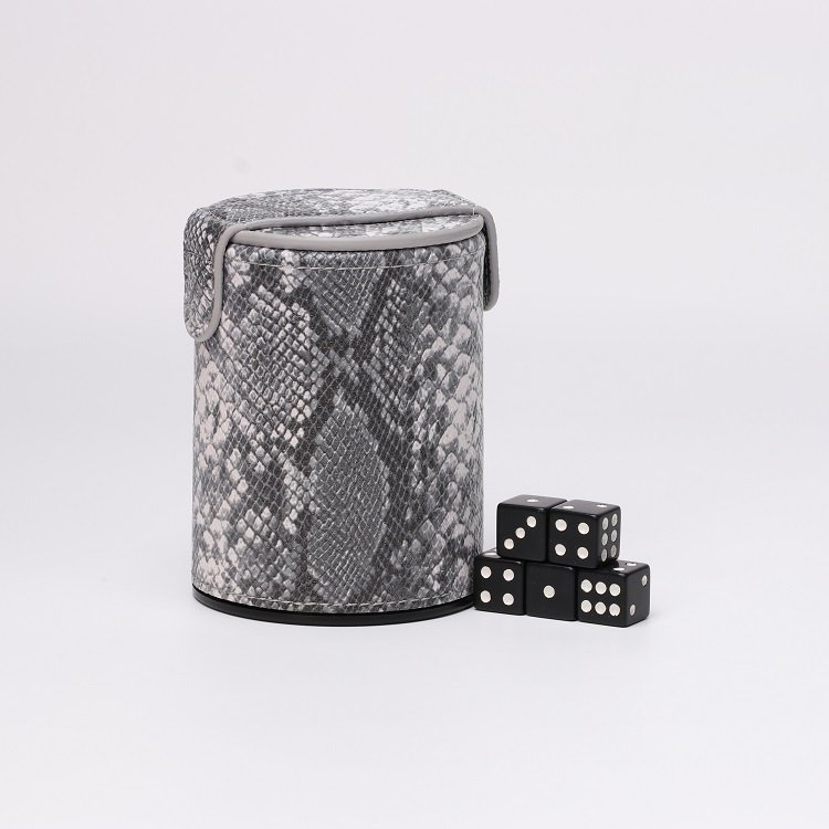 China Factory Custom Logo Soft Velvet Leather Dice Cup with lid