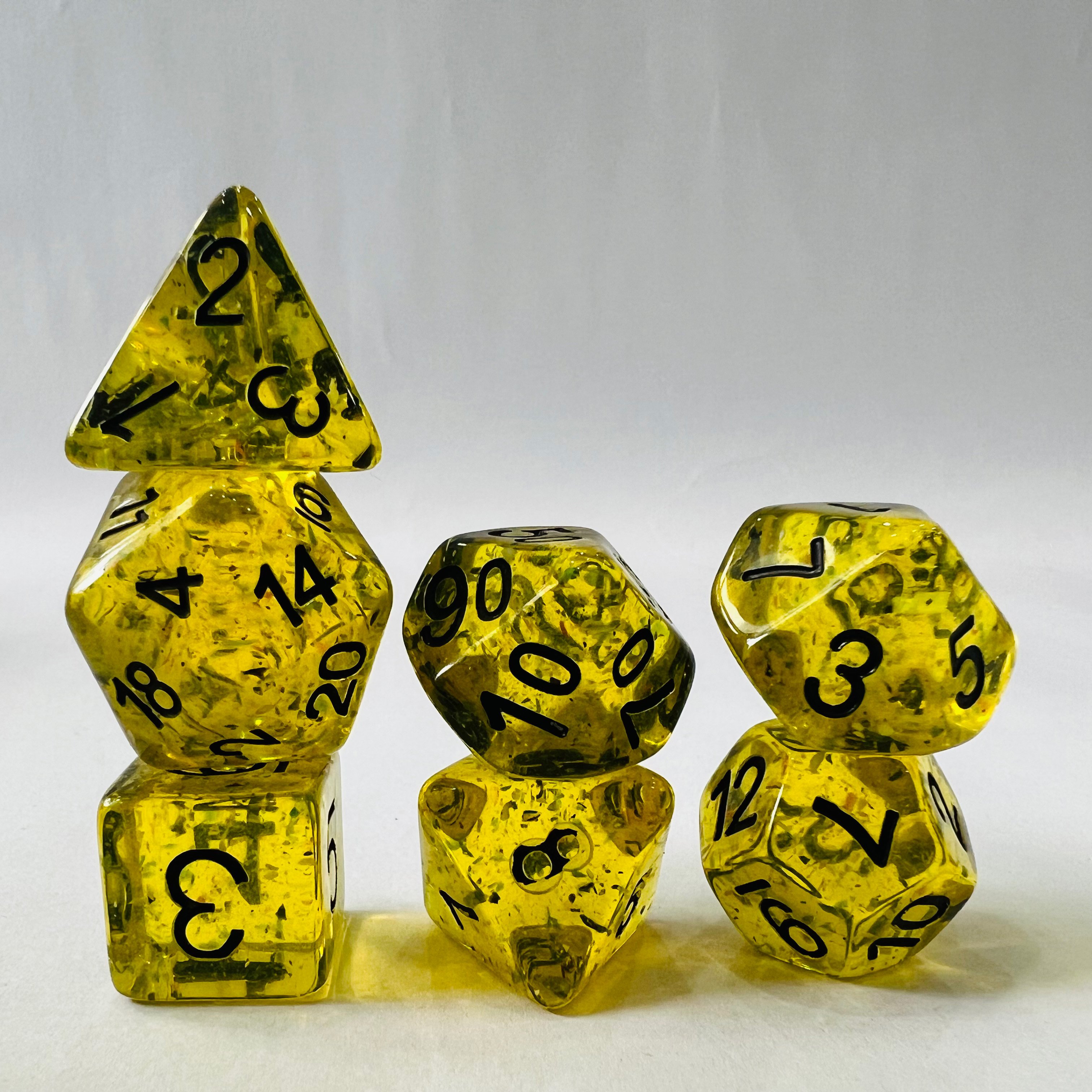 Custom Logo D4 D6 D8 D10 D12 D20 Plastic Polyhedral DND Board Games Resin Dice 7pcs 16Mm