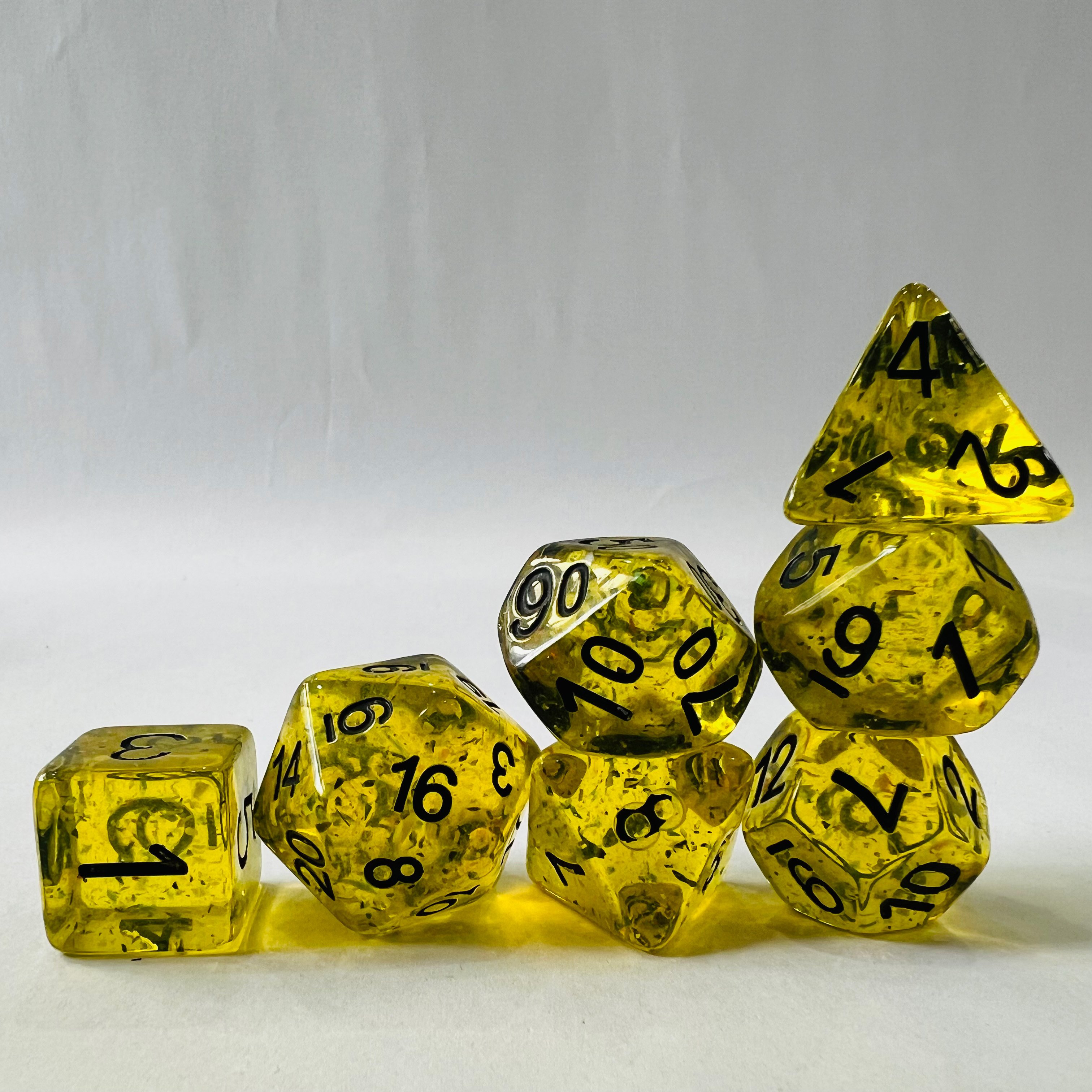 Custom Logo D4 D6 D8 D10 D12 D20 Plastic Polyhedral DND Board Games Resin Dice 7pcs 16Mm