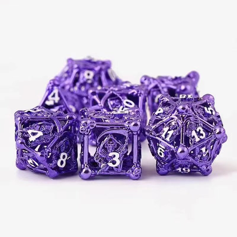 New metal cutout Death Skull dice set Polyhedral Dragon and Dungeon RPG board game board game dice custom dice