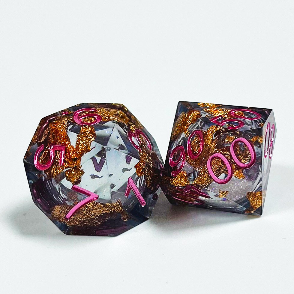 Handmade sharp edge liquid core dnd black resin dice set for rolling play games
