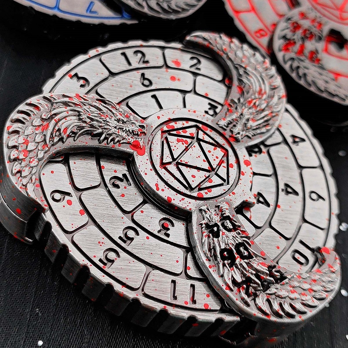 Creative DND Dragons Blood Stained Fingertip Spin Decision Metal Dice with Gift Box