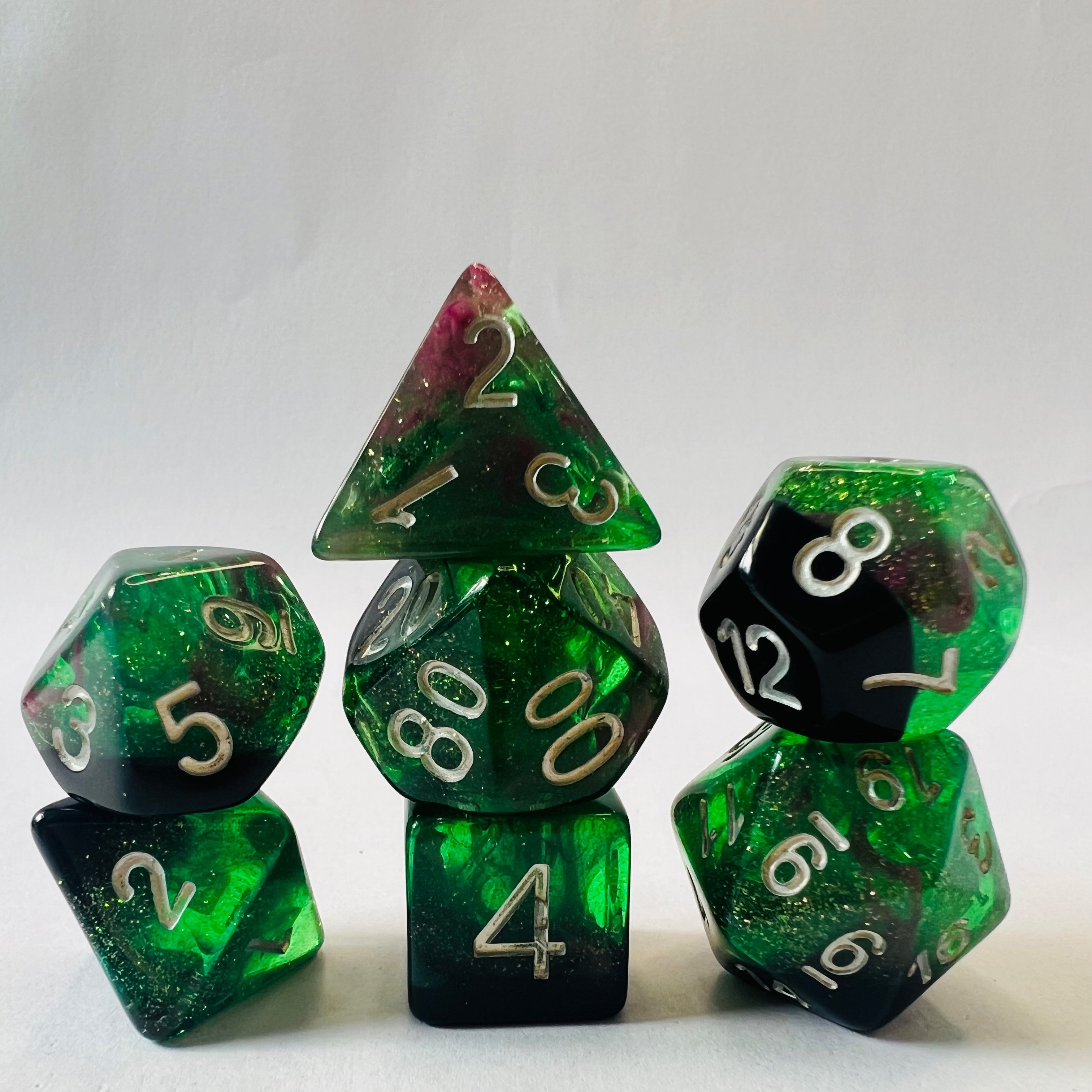 Custom 16mm DND 7pcs Resin Rpg Polyhedral Transparent Black Cloud Smoke Resin Dice Set