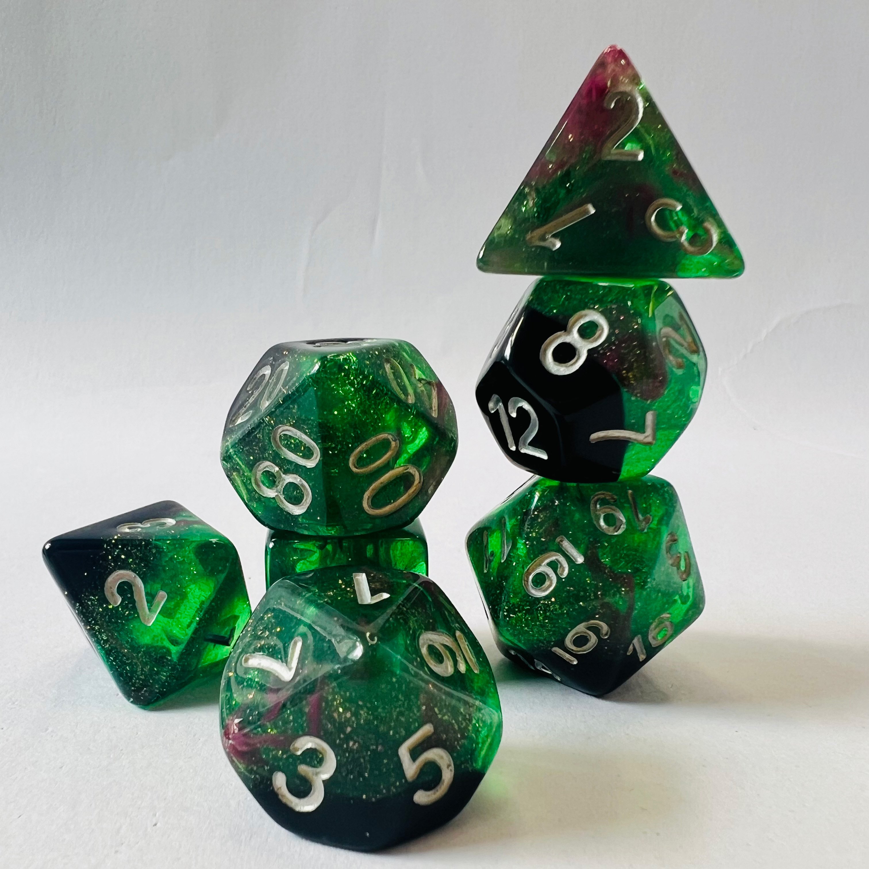 Custom 16mm DND 7pcs Resin Rpg Polyhedral Transparent Black Cloud Smoke Resin Dice Set