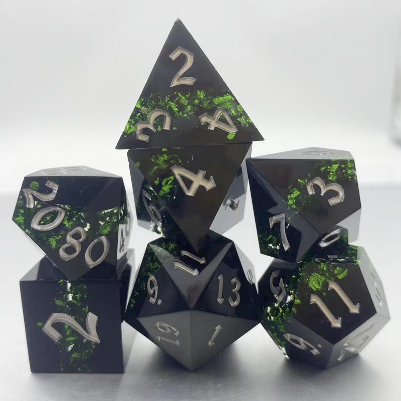 A 7-piece sharp edge polyhedral rpg dice set can be customized for various board games such as Dungeons & Dragons board game DND