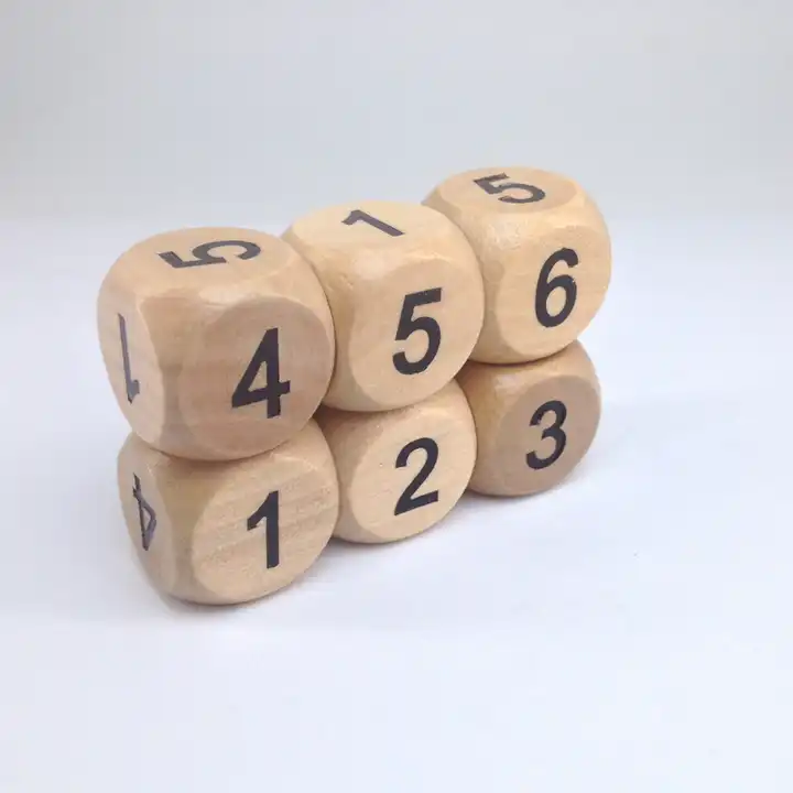 Factory direct sale Wooden Number Crafts dice Cubes Customized Solid 6 sided rounded corner wood dice Game Props For Kids Adult