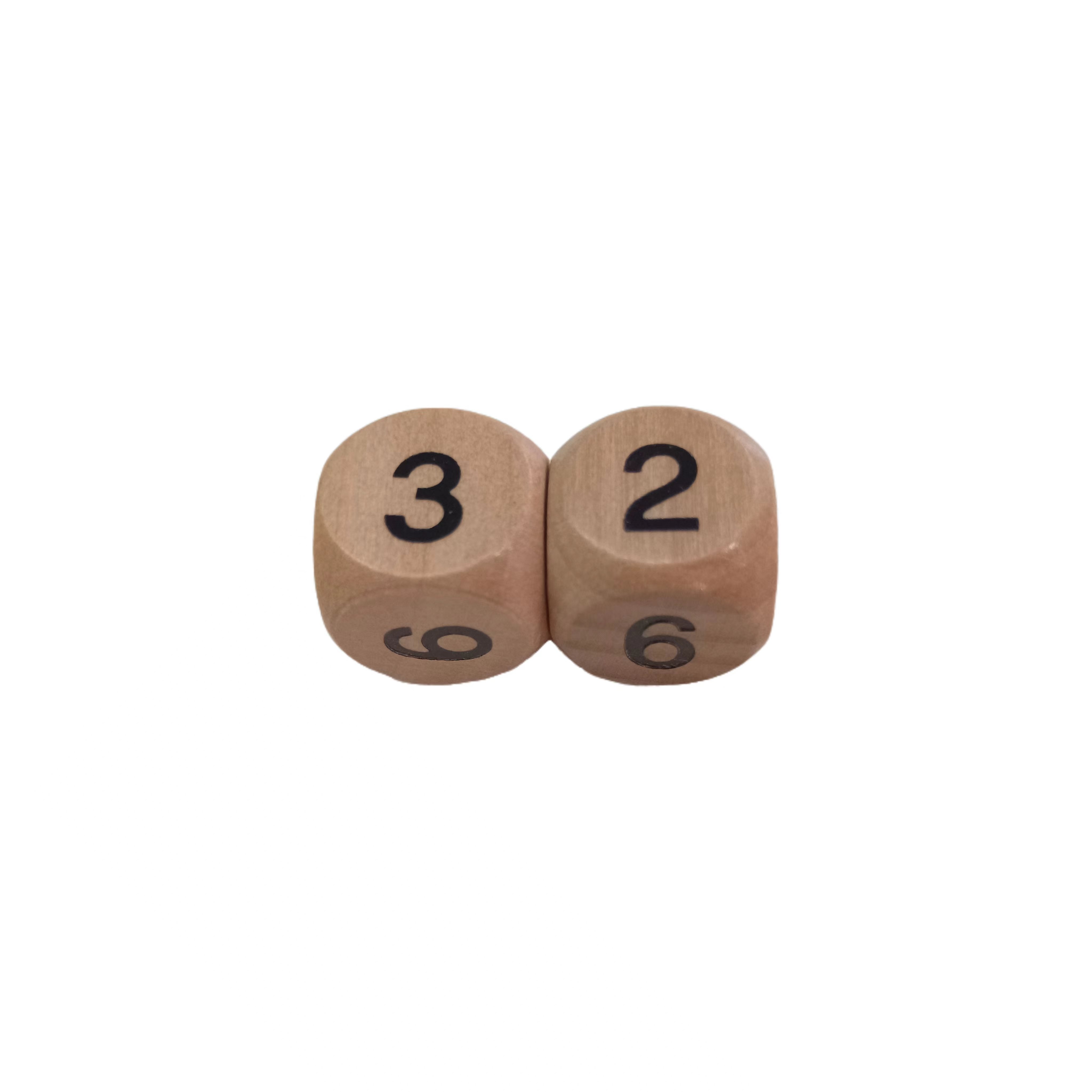 Factory direct sale Wooden Number Crafts dice Cubes Customized Solid 6 sided rounded corner wood dice Game Props For Kids Adult