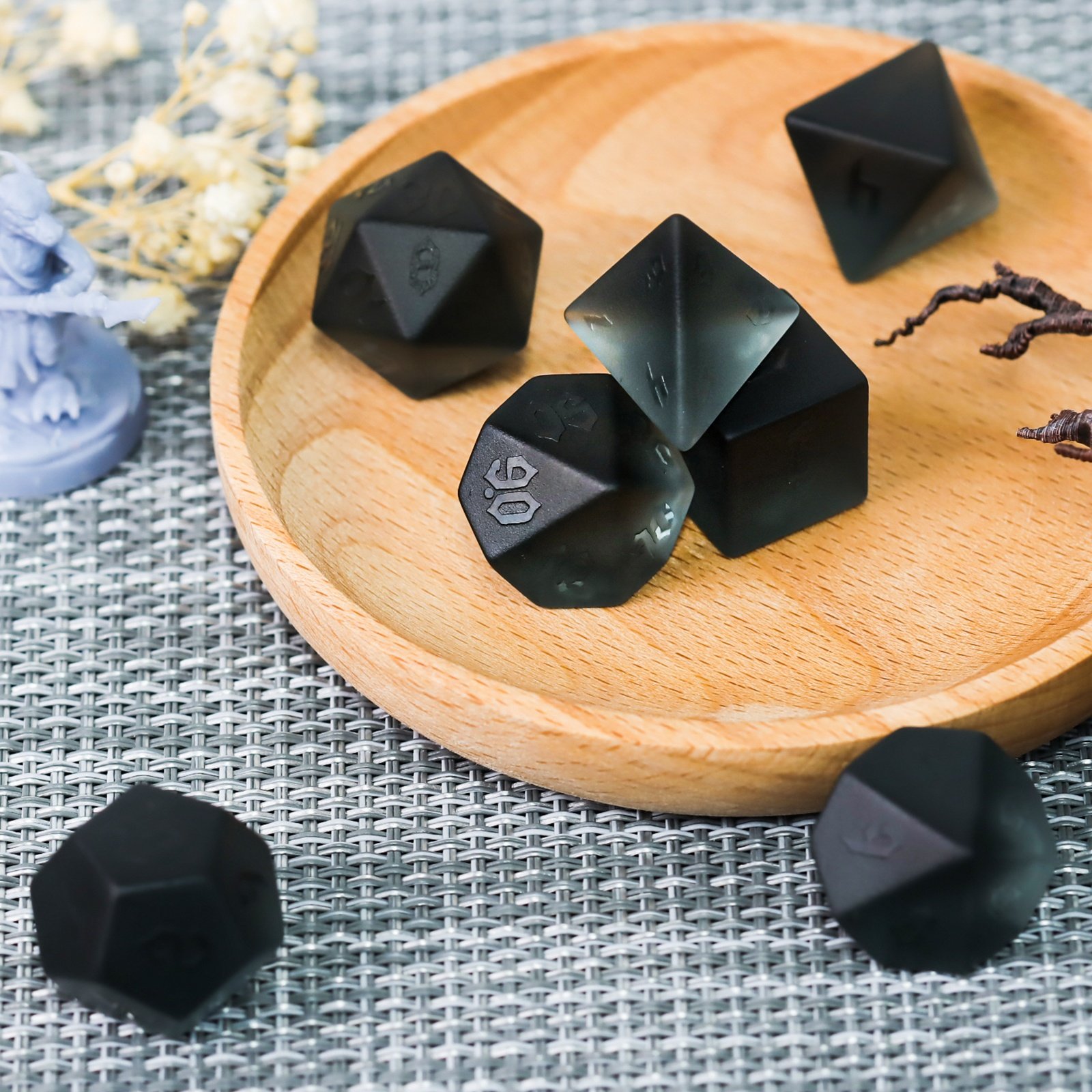 Grey Frosted Crystal Polyhedral Dice Set Glass Gemstone Dice For Board Games DND RPG