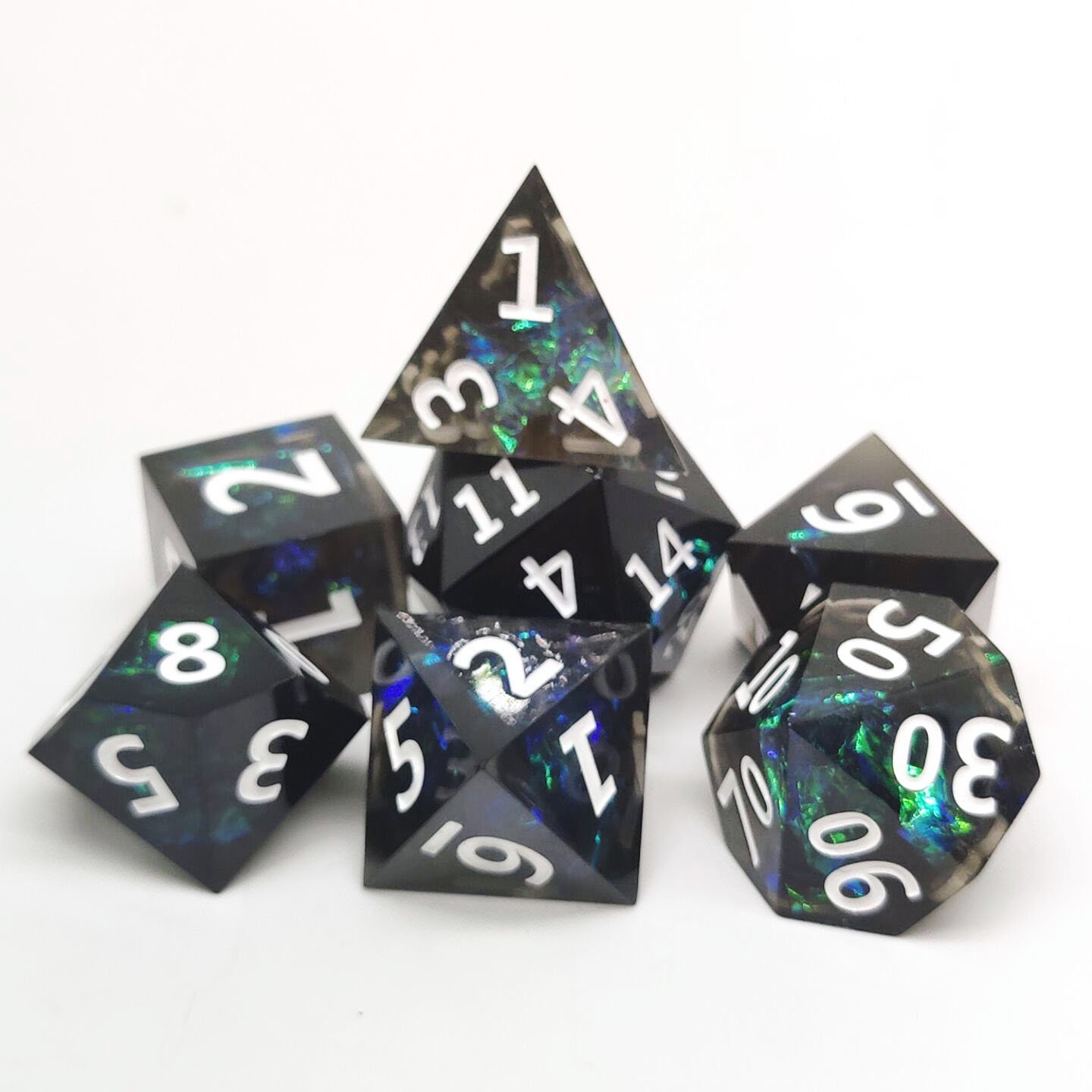 2022 Custom Logo Dnd Polyhedral Rpg Resin Dice set Sharp Edge Dice for Role Playing Game