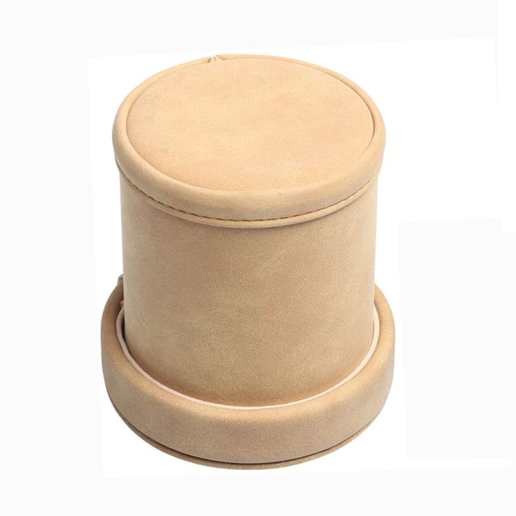 Tabletop gambling entertainment liar's Yahtzee Games Custom Dice Game Leather Dice Cups Set