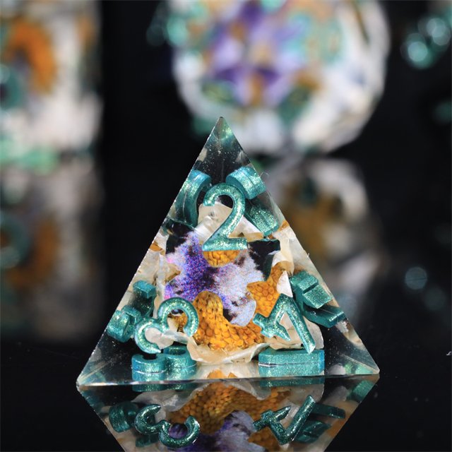 Mini Planet Dragon and Dungeon Custom dnd dice Wholesale Resin Polyhedral 7pcs sharp Edges Dice RPG board role-playing game Dice