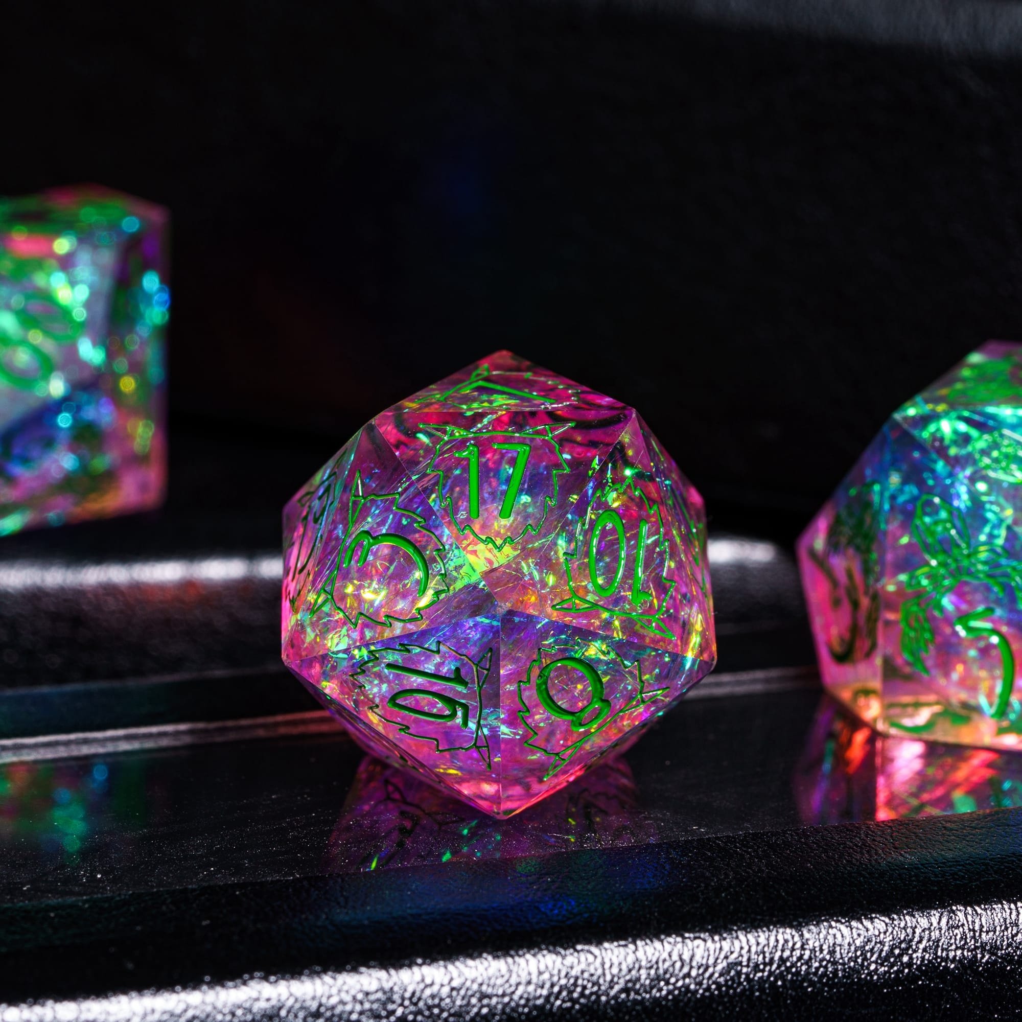 Udixi Custom Handmade Sharp Cyber Beast Pattern resin Dice Dungeons and Dragons DND board game Dice Set