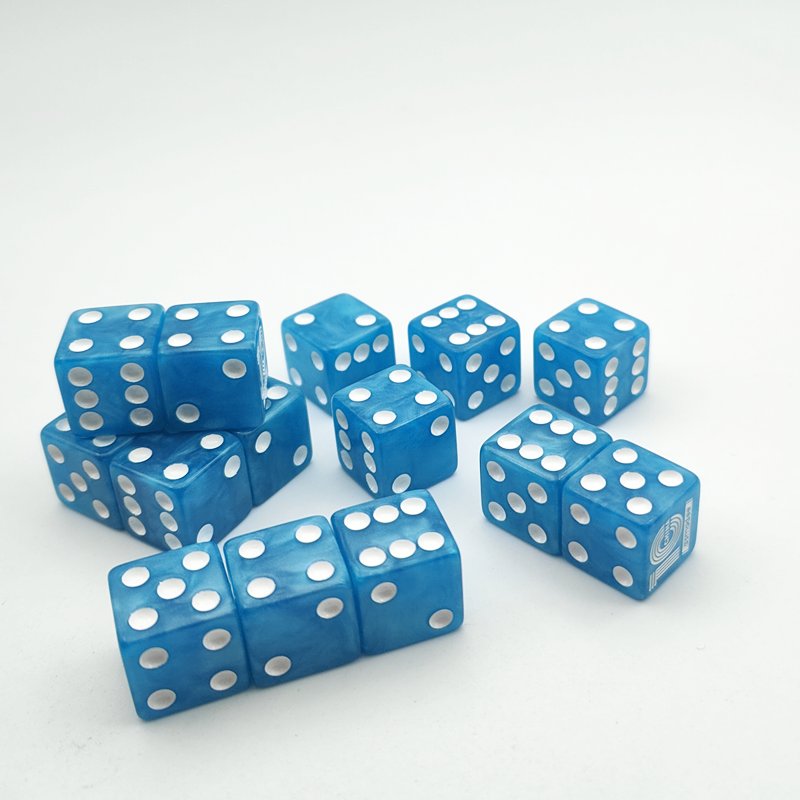 factory wholesale customized luxury adult games casino poker point dice blue hollow d6 16mm mini resin dice set