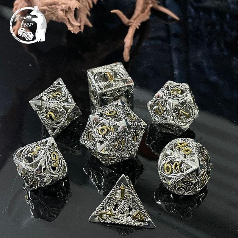 Batch wholesale factory customized polyhedron mechanical carving metal dice set, used for DND dragon and dungeon RPG dice