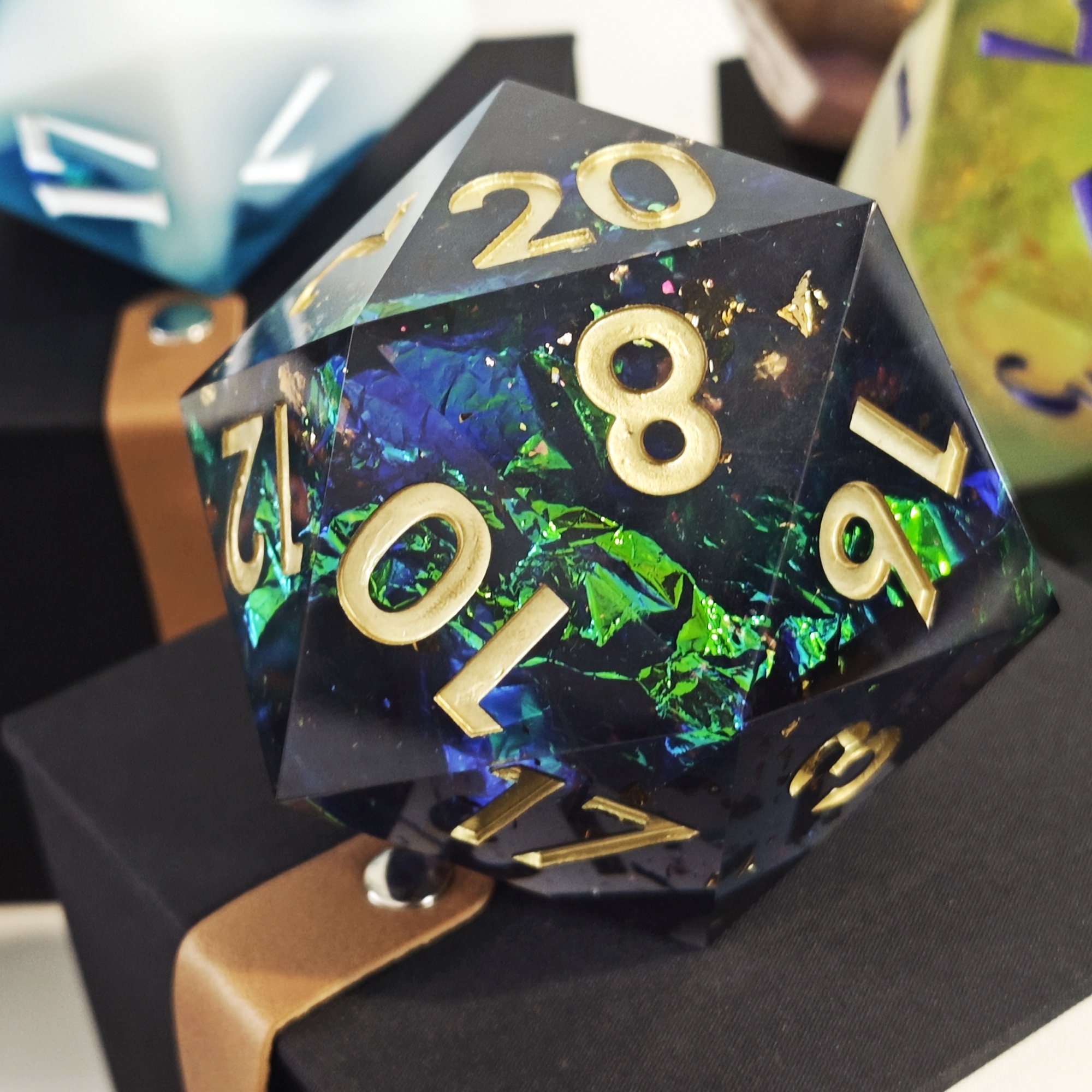 MINI PLANET Custom Resin D20 Dice Set For RPG Liquid Core Dice D20 Wholesale Custom Big Dragon Eye Liquid Core 20 Face Dice DND