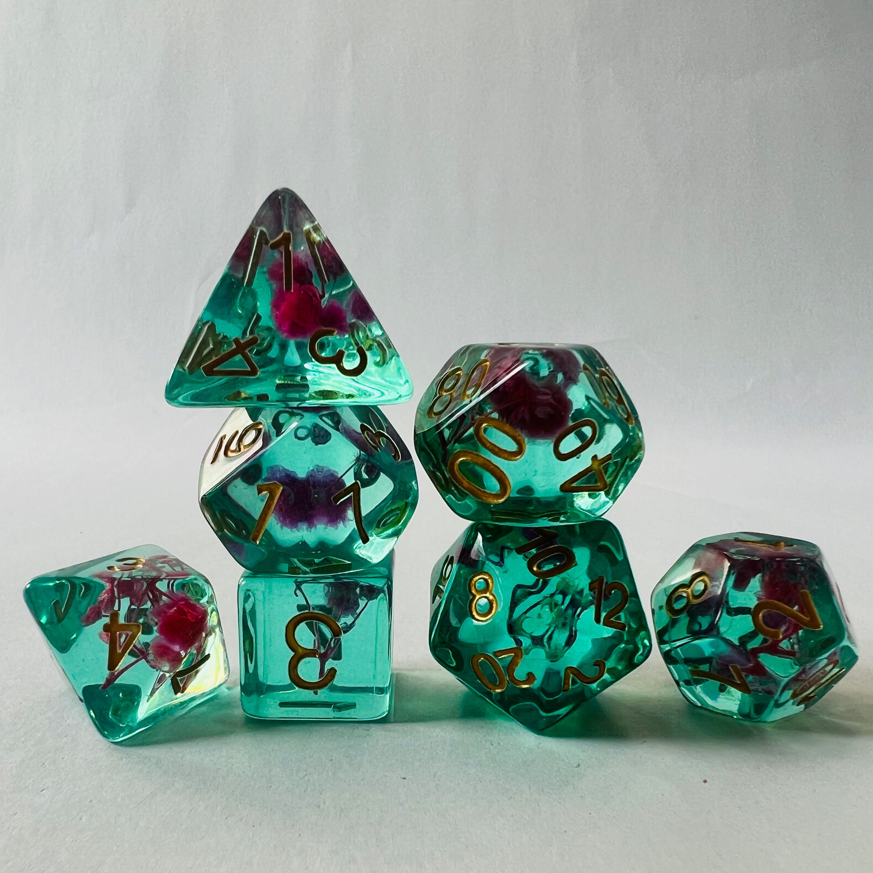 Handmade Custom Numbered Translucent Resin RPG D&D Polyhedron Flower Dice Set For Dungeons And Dragons Board Game