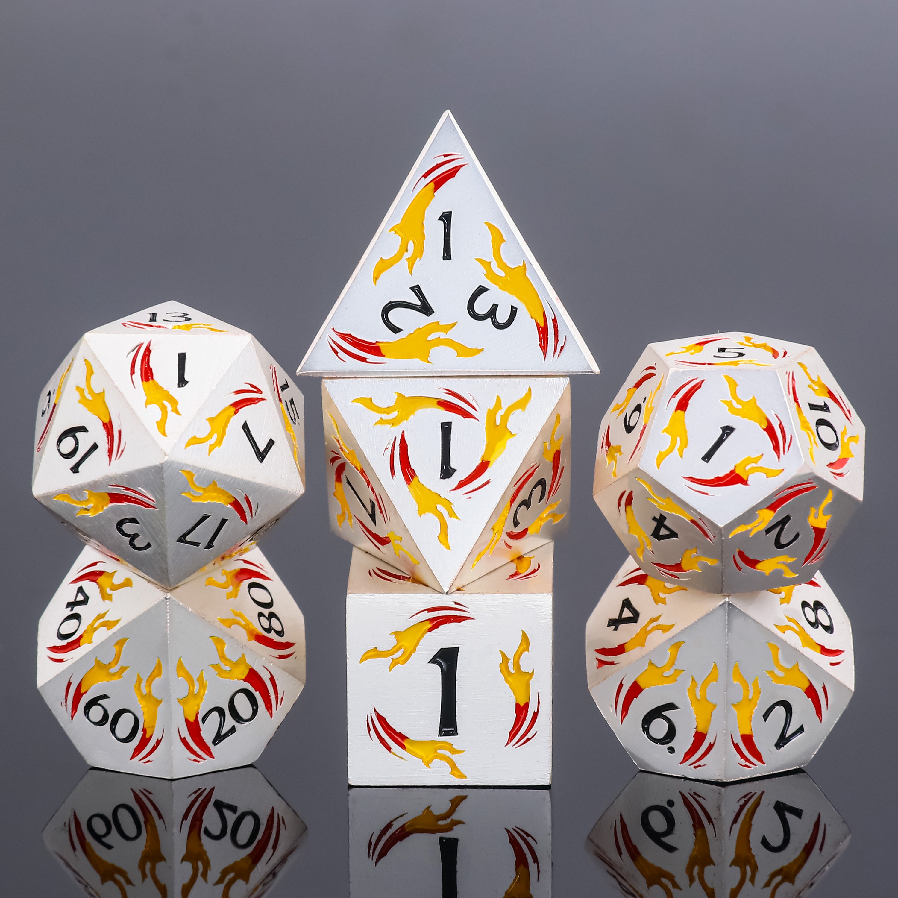 Customizable 16mm Polyhedron DND RPG Dungeons & Dragons Metal Dice Set Soft Hand Feeling Custom Logo